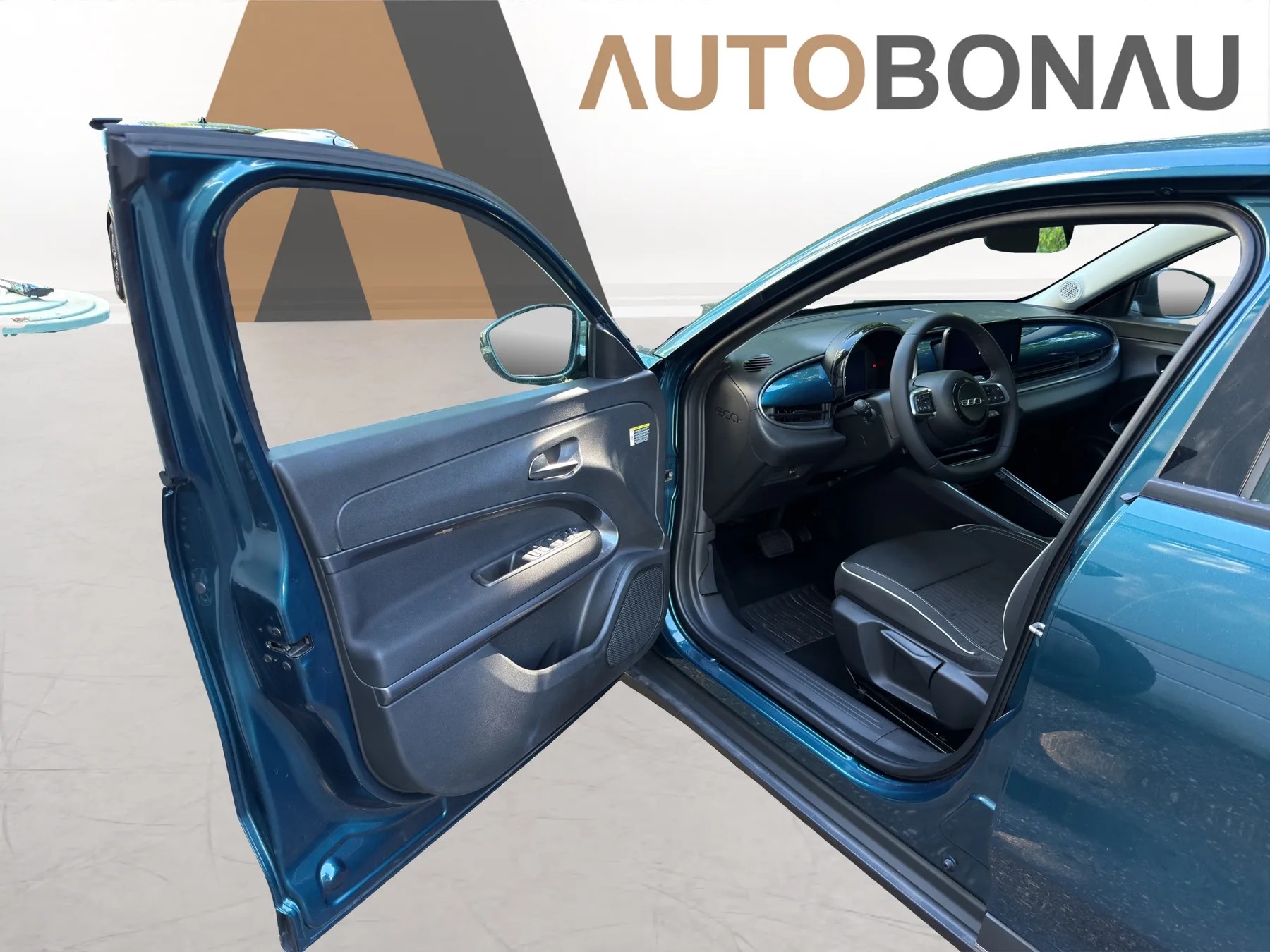 FIAT 600 1.2 Hybrid 145 Cult - 10