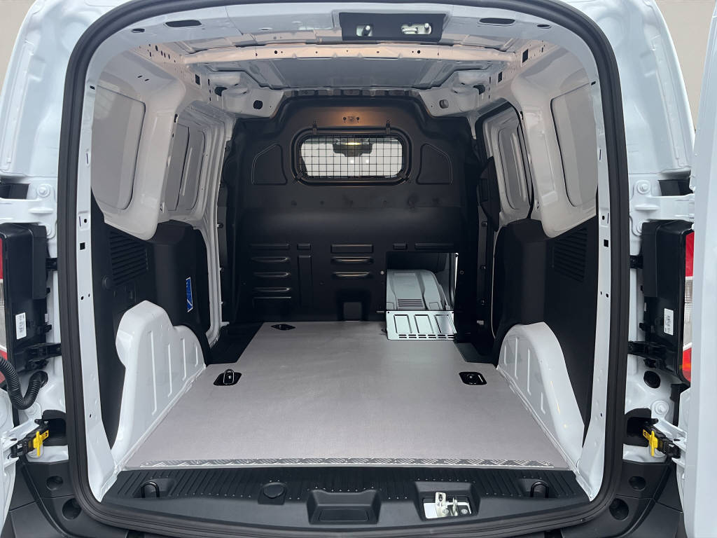 FORD E-Transit Courier Van Trend 136 FWD - 15