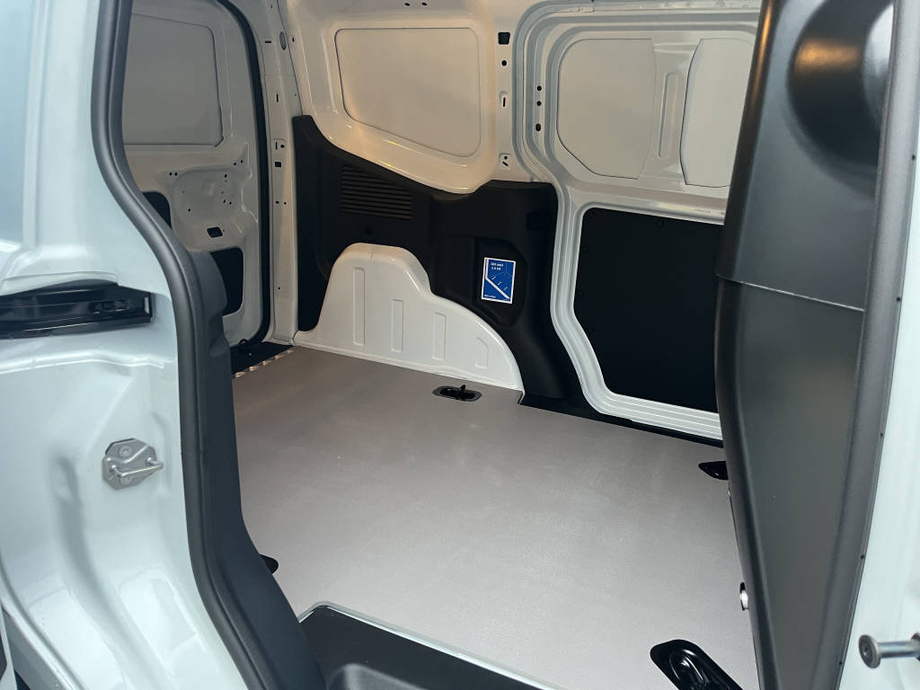 FORD E-Transit Courier Van Trend 136 FWD - 10