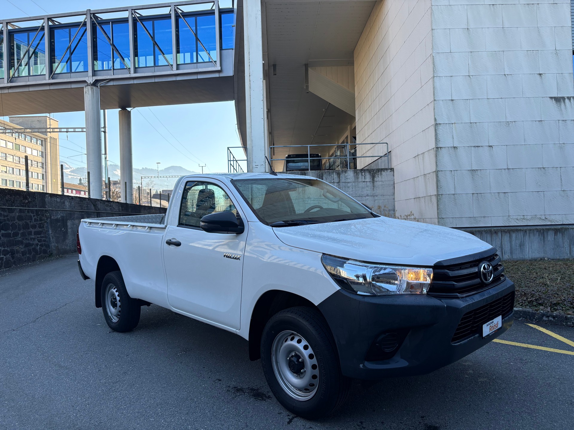 TOYOTA Hilux 2.4D-4D Single-Cab 4x4 - 3