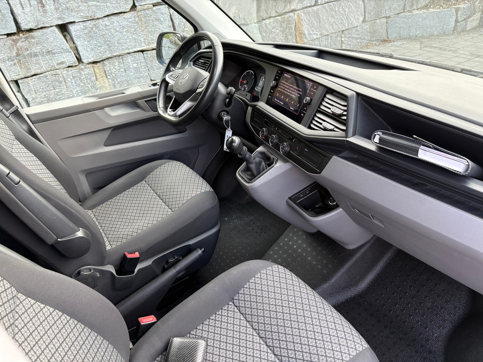 VW T6.1 Caravelle 2.0 TDI 4Motion - 10