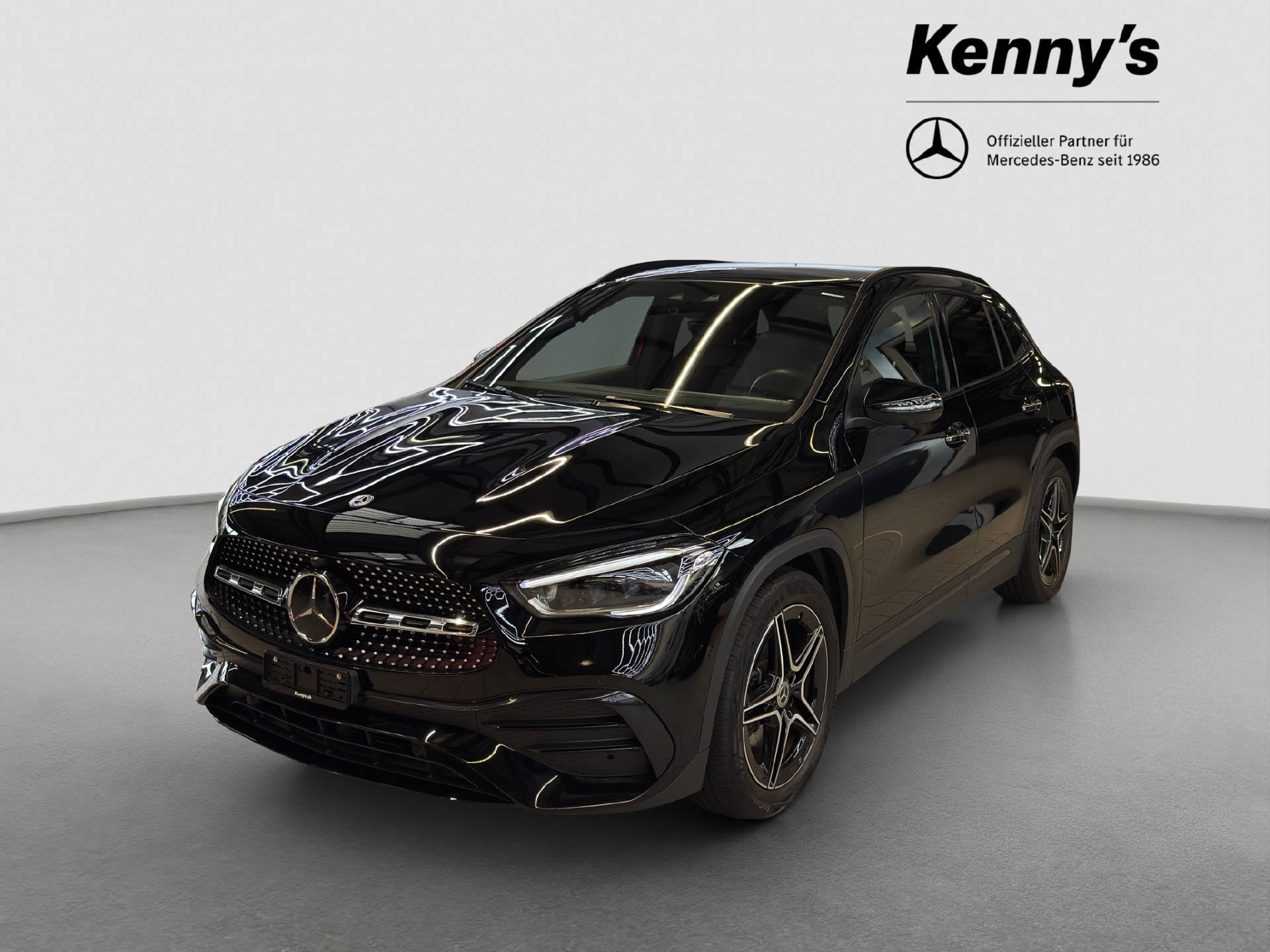 MERCEDES-BENZ GLA 200 AMG Line 4MATIC