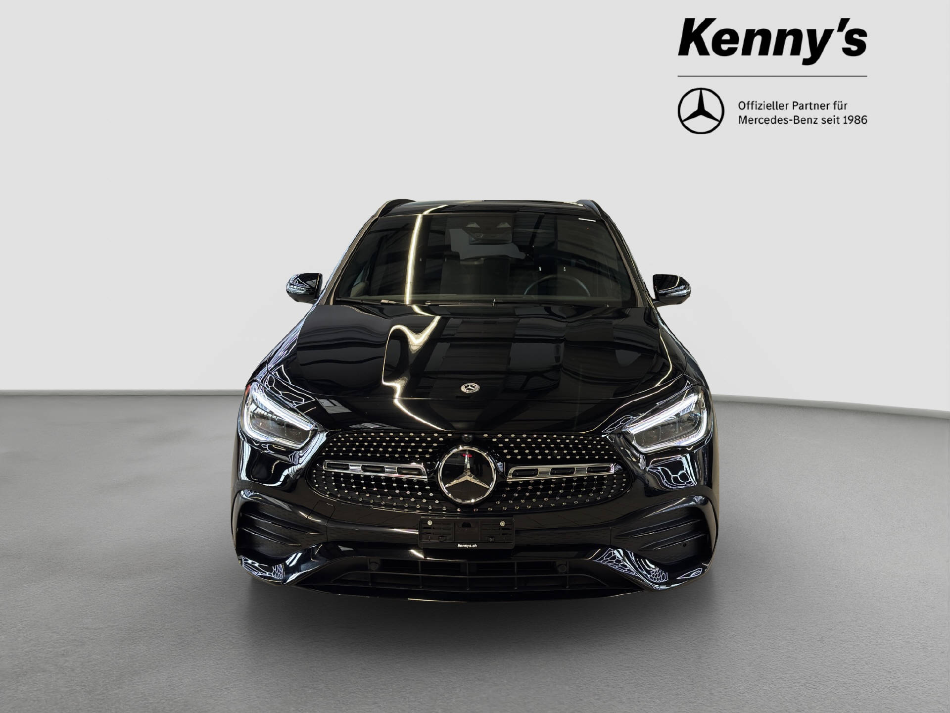 MERCEDES-BENZ GLA 200 AMG Line 4MATIC - 2