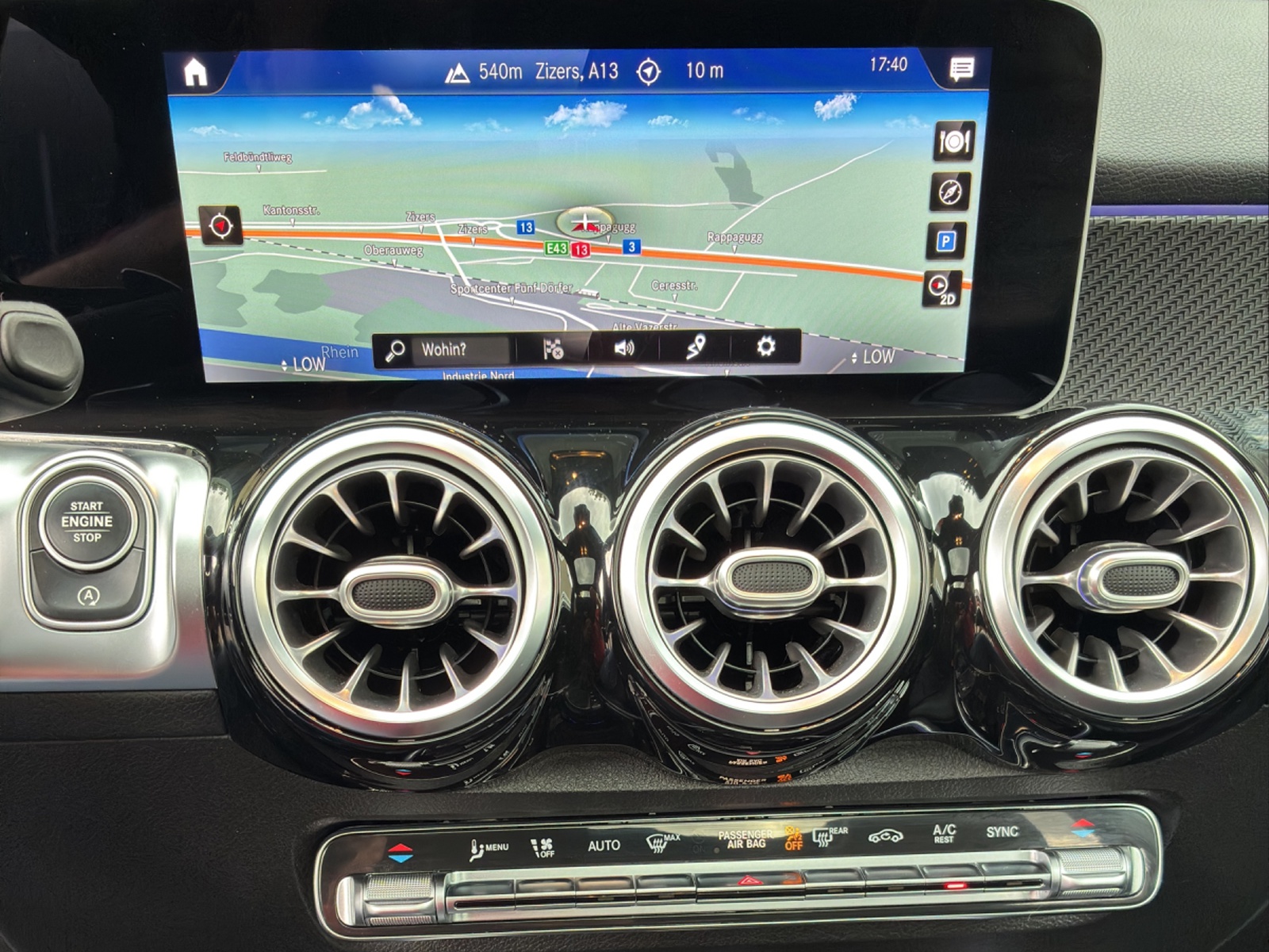 MERCEDES-BENZ GLB 35 AMG 4Matic 8G-Tronic - 16