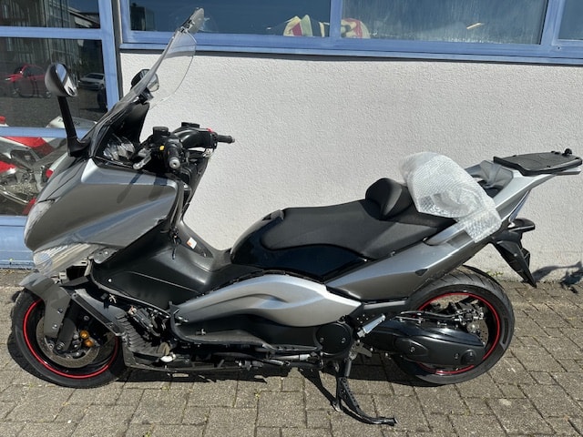 YAMAHA T-MAX XP 500 ABS