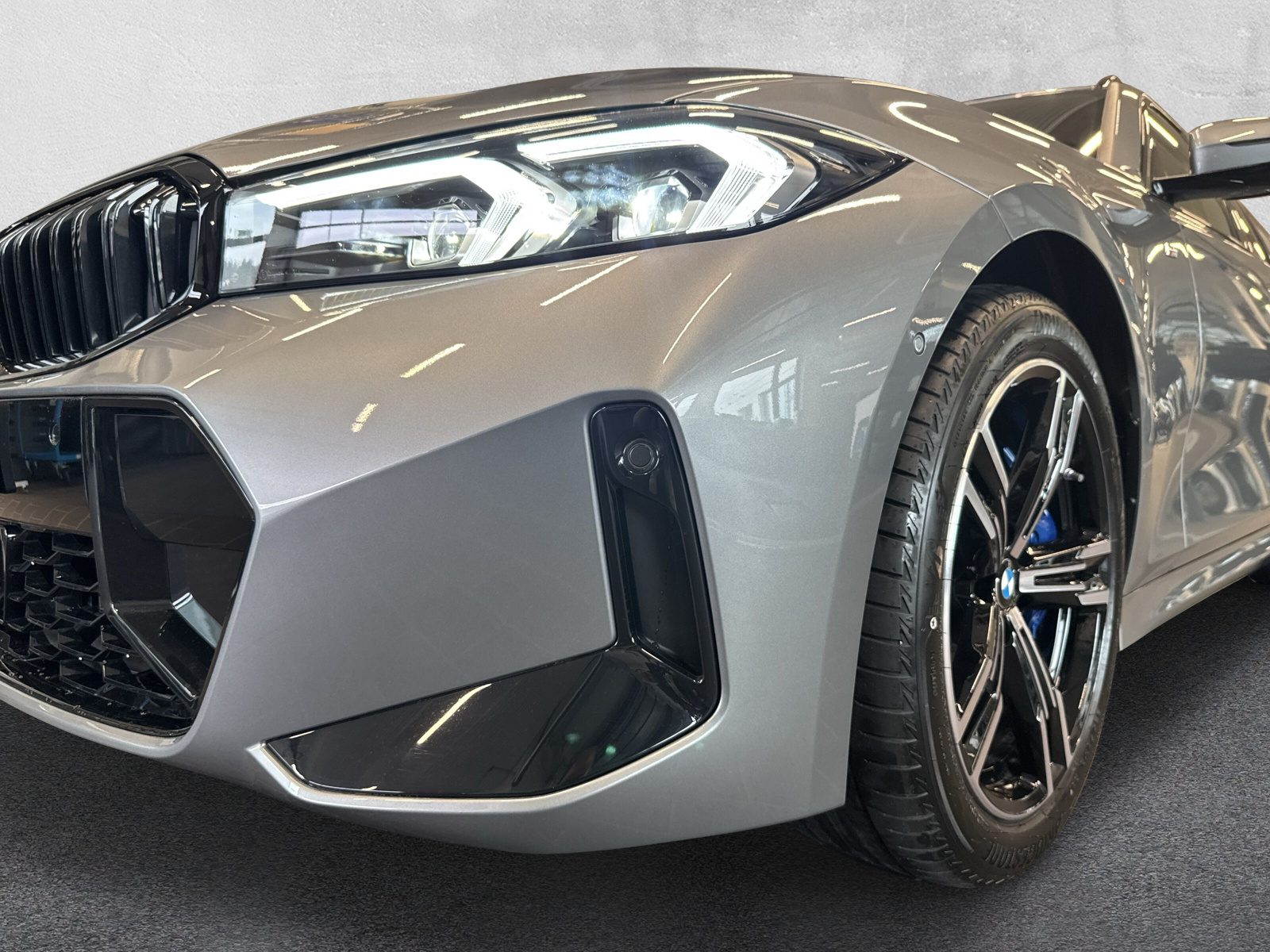 BMW 318i Touring Steptronic M Sport - 8