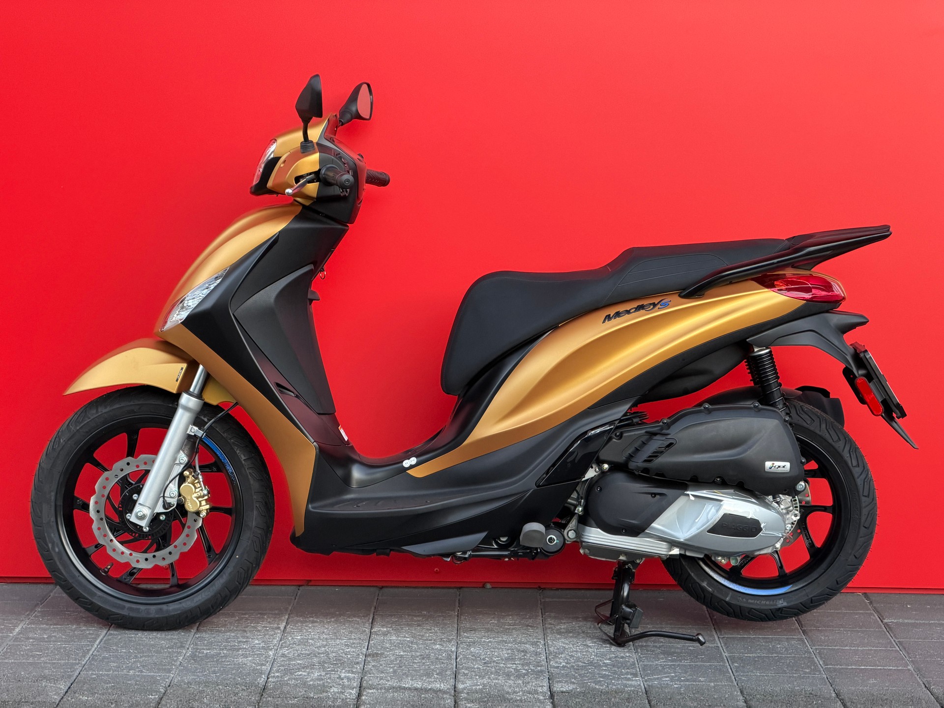 PIAGGIO Medley 125 Sport E5+ - 9