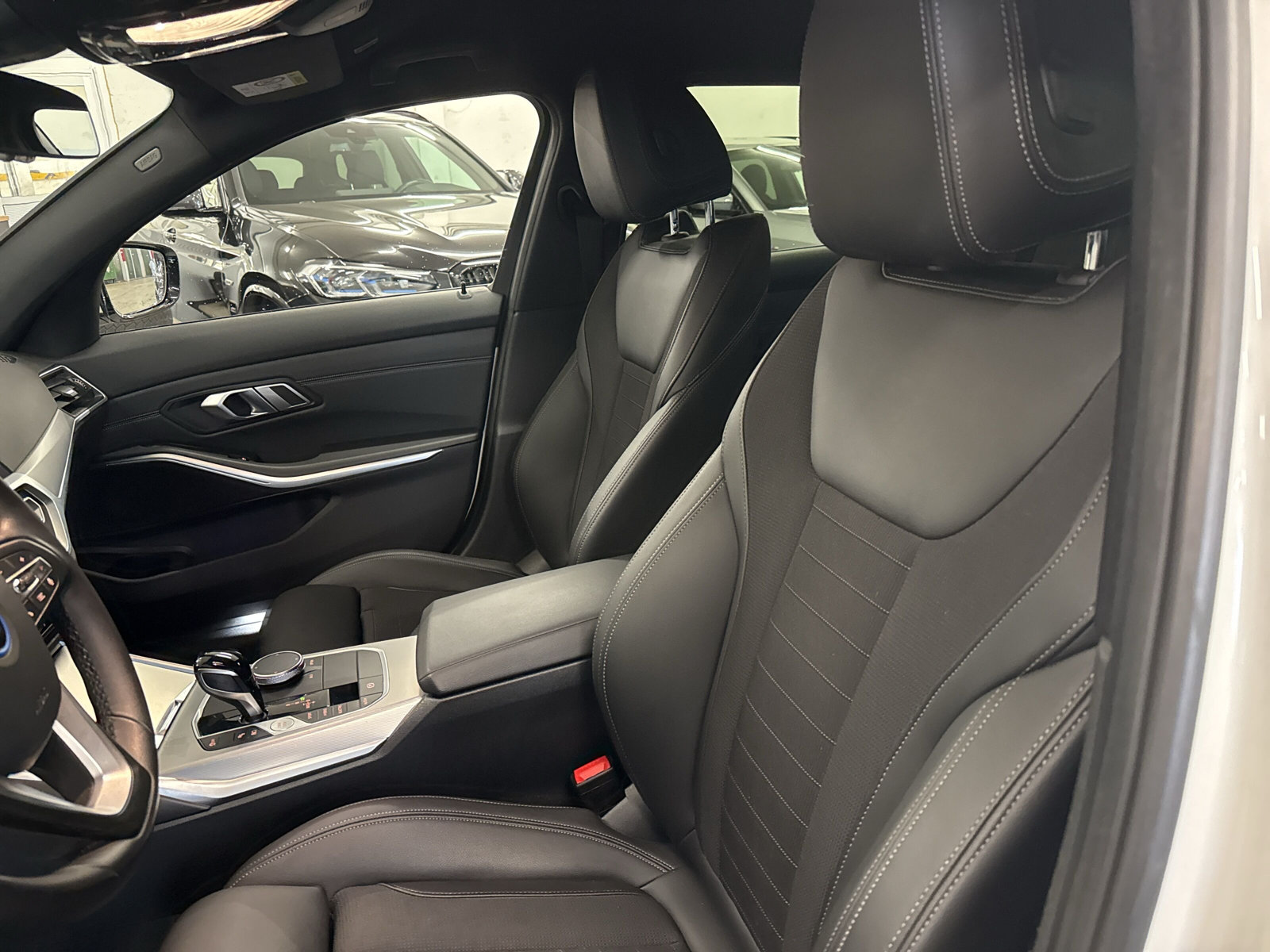 BMW 320e xDrive Touring Sport Line Steptronic - 10