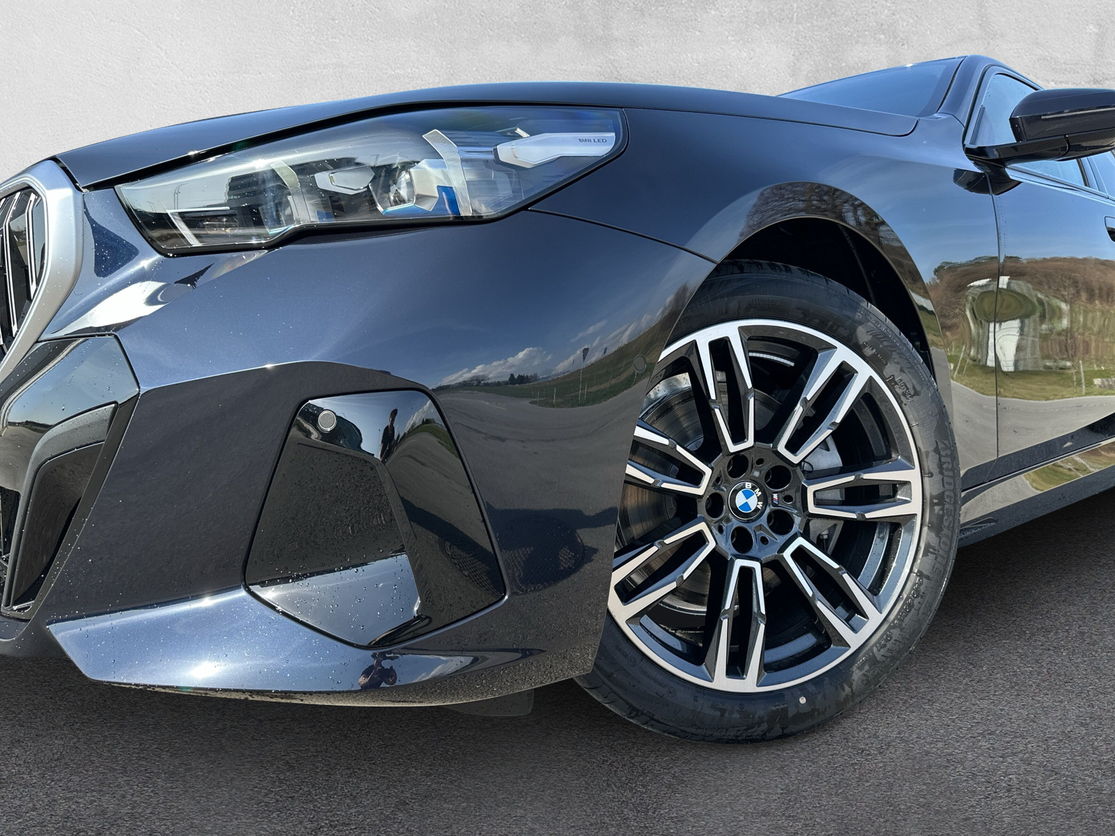 BMW i5 eDrive40 M Sport - 8