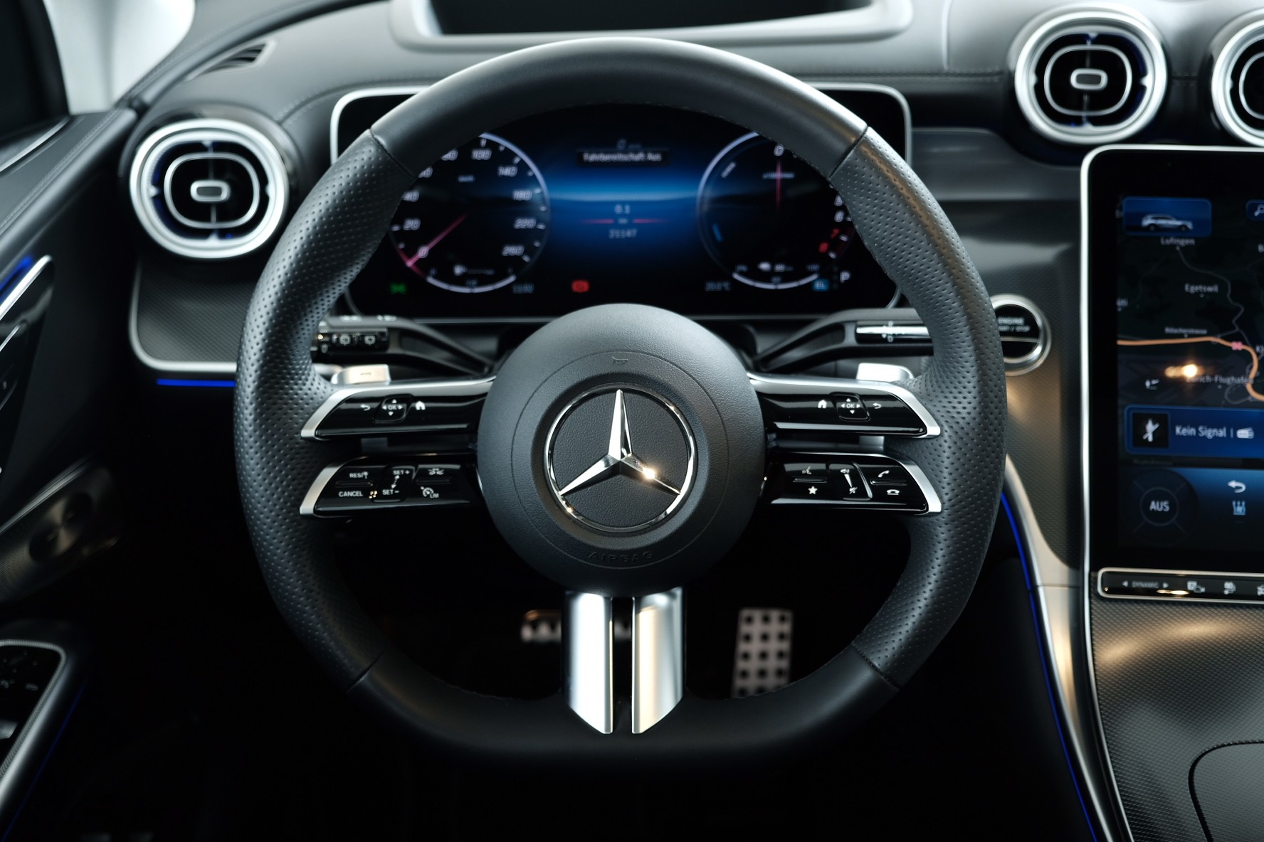 MERCEDES-BENZ GLC 300 e 4Matic 9G-Tronic - 8