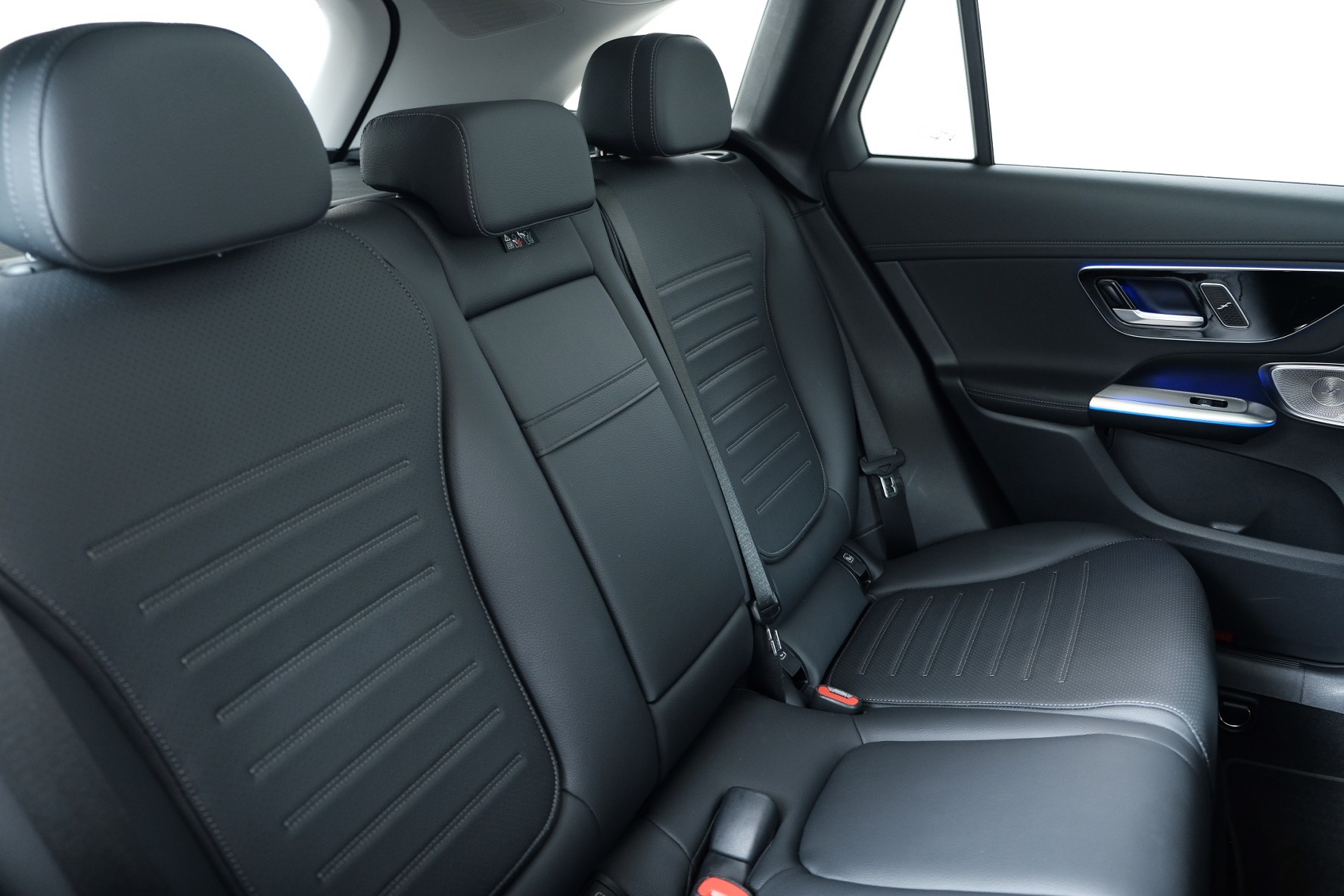 MERCEDES-BENZ GLC 300 e 4Matic 9G-Tronic - 12