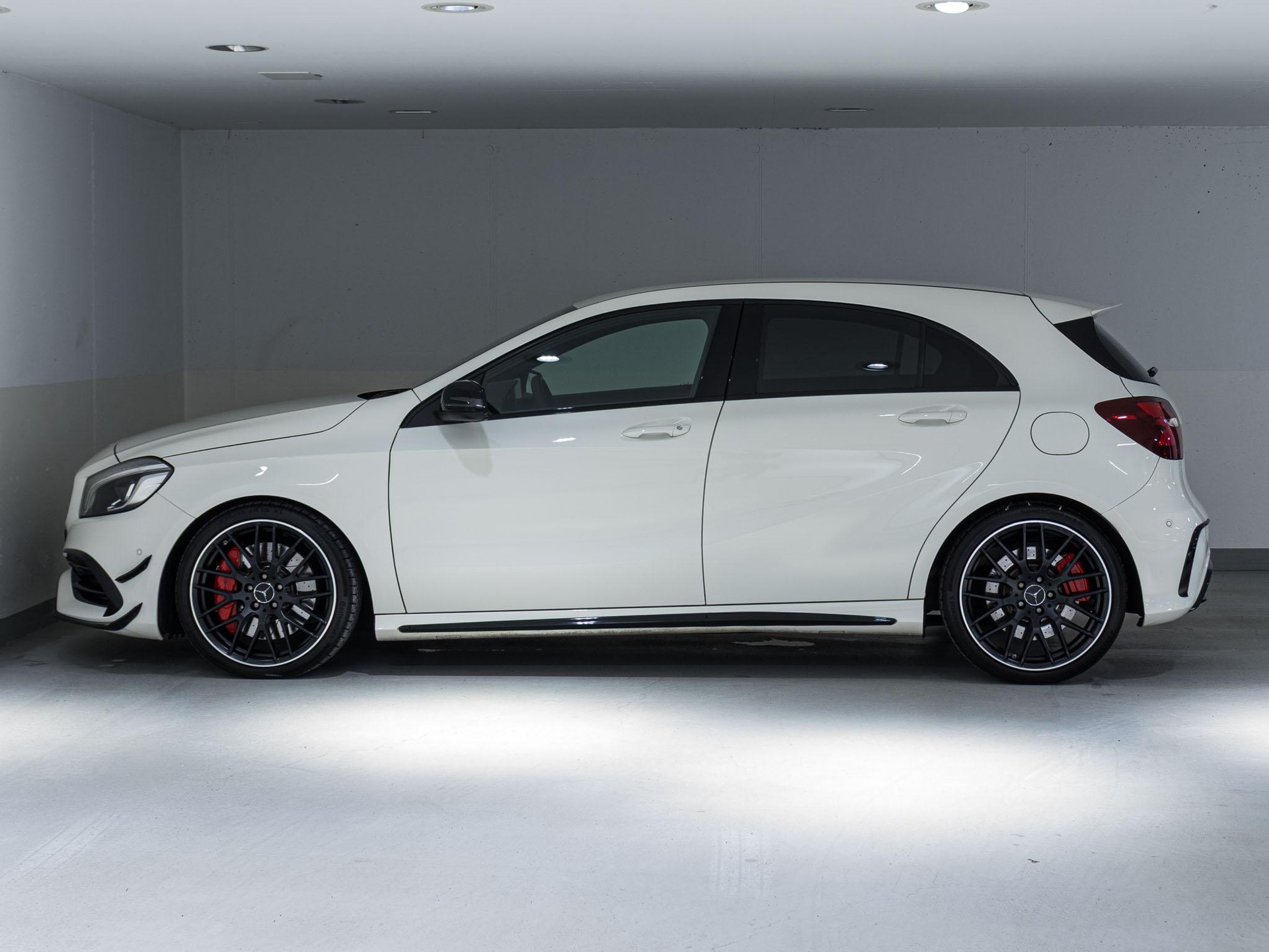 MERCEDES-BENZ A 45 AMG 4MATIC - 5