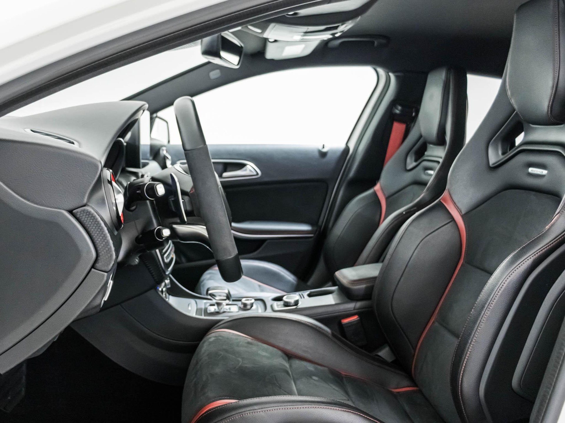 MERCEDES-BENZ A 45 AMG 4MATIC - 7