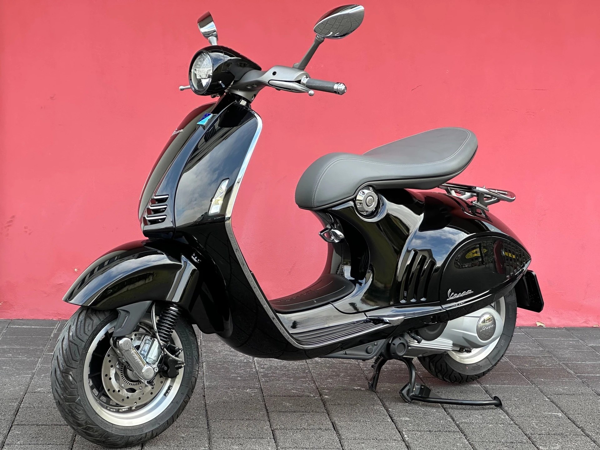 PIAGGIO Vespa 946 - 3