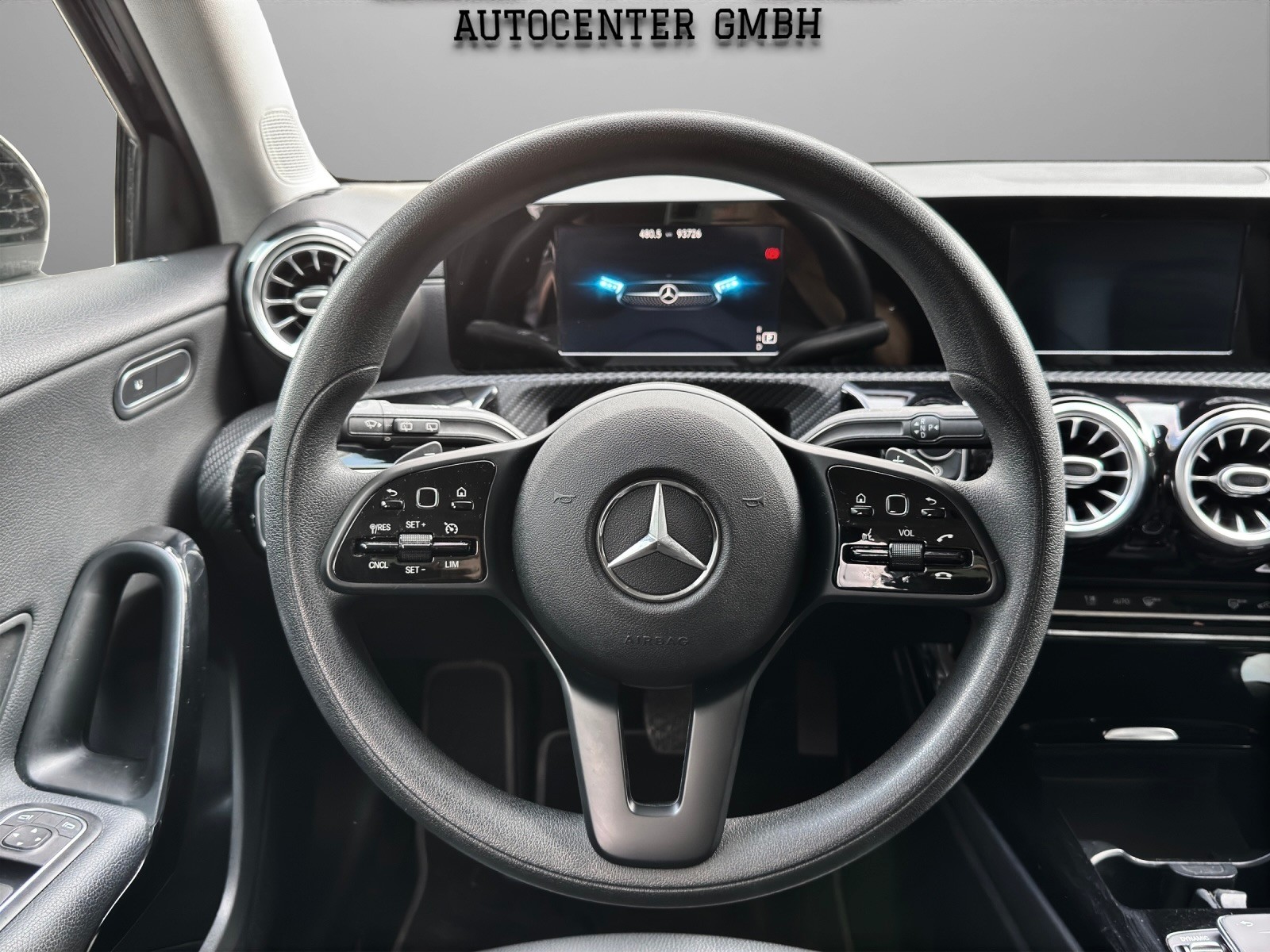 MERCEDES-BENZ A 180 d - 10