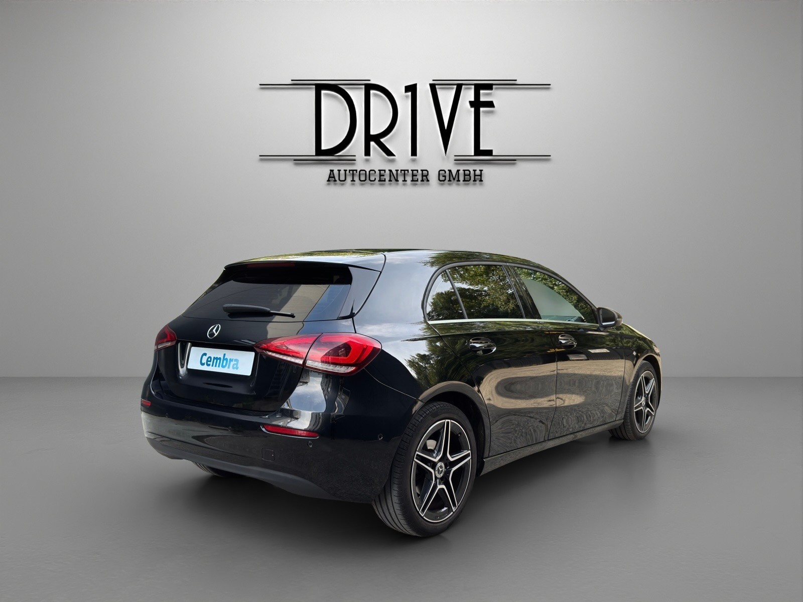 MERCEDES-BENZ A 180 d - 5