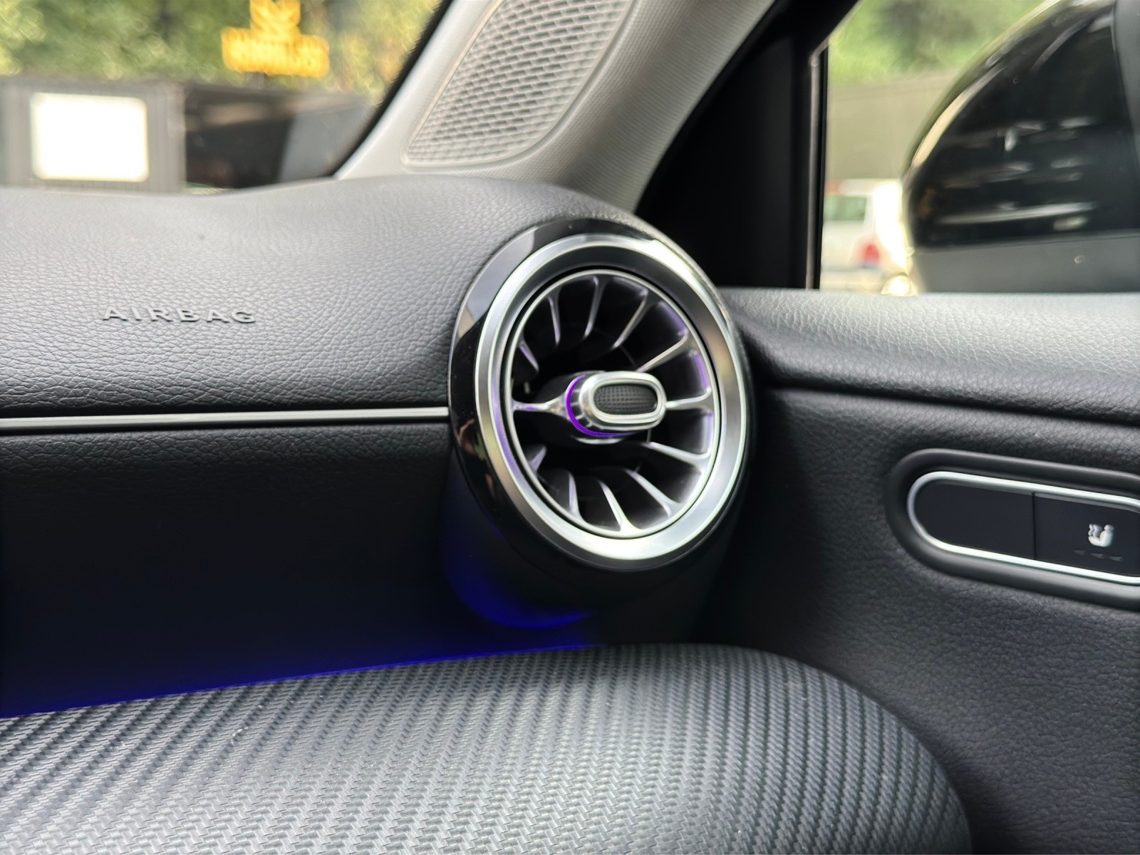 MERCEDES-BENZ A 180 d - 20