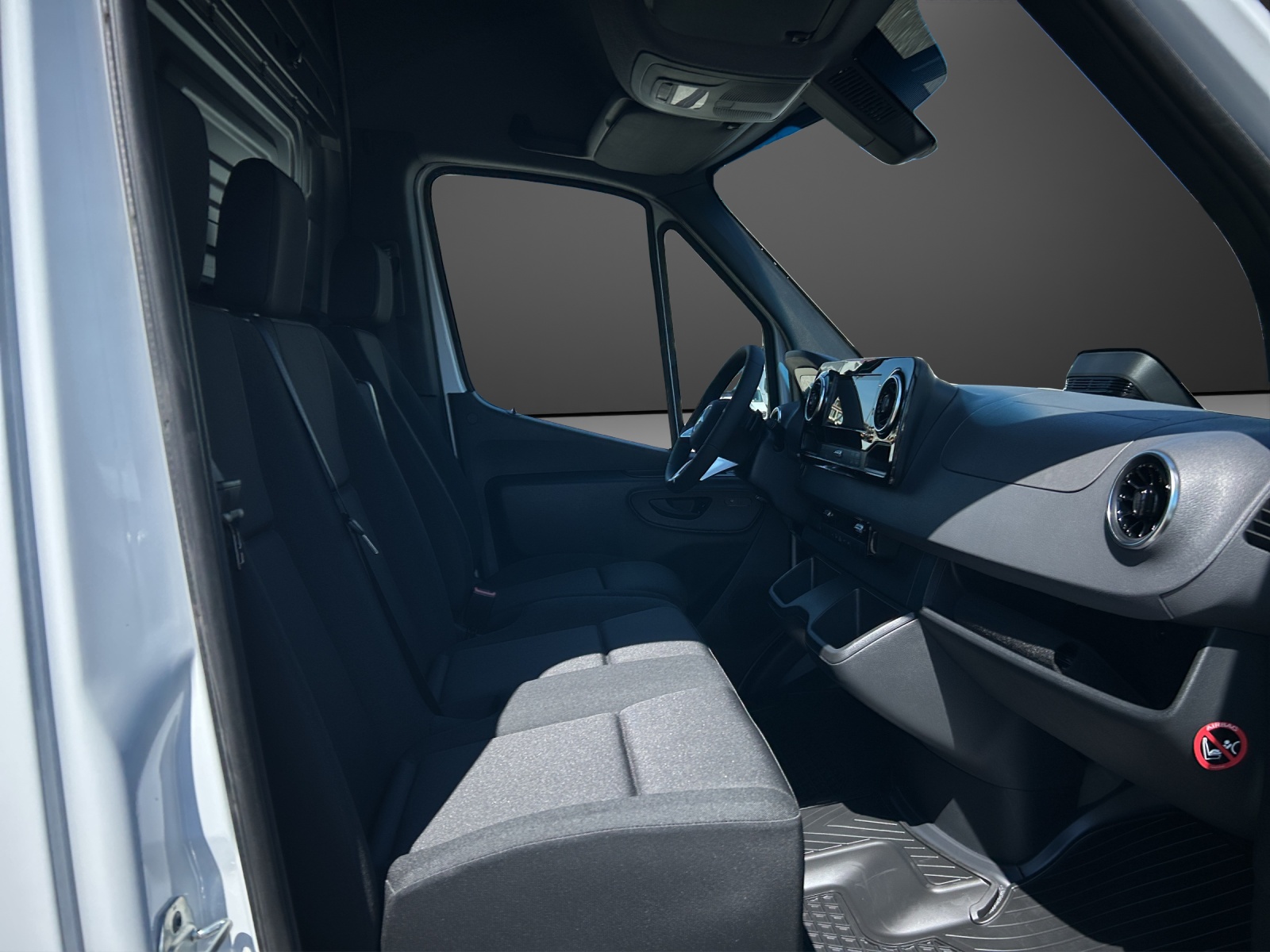 MERCEDES-BENZ Sprinter 317 CDI Standard 9G-TRONIC - 8