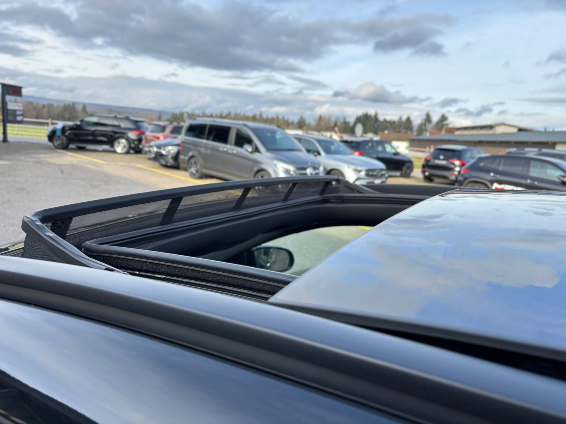 MERCEDES-BENZ EQA 350 AMG-Line 4Matic - 15