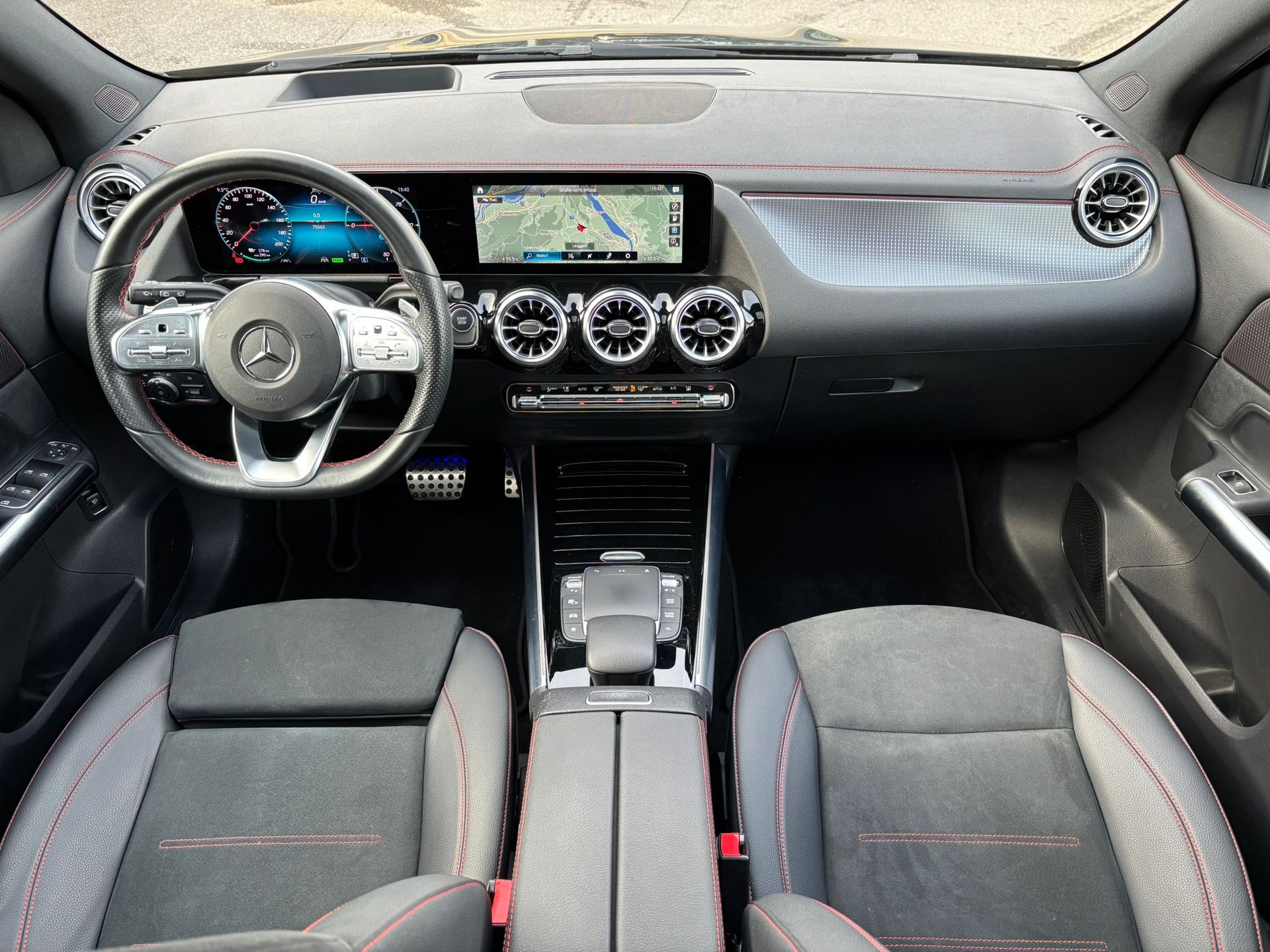 MERCEDES-BENZ EQA 350 AMG-Line 4Matic - 8