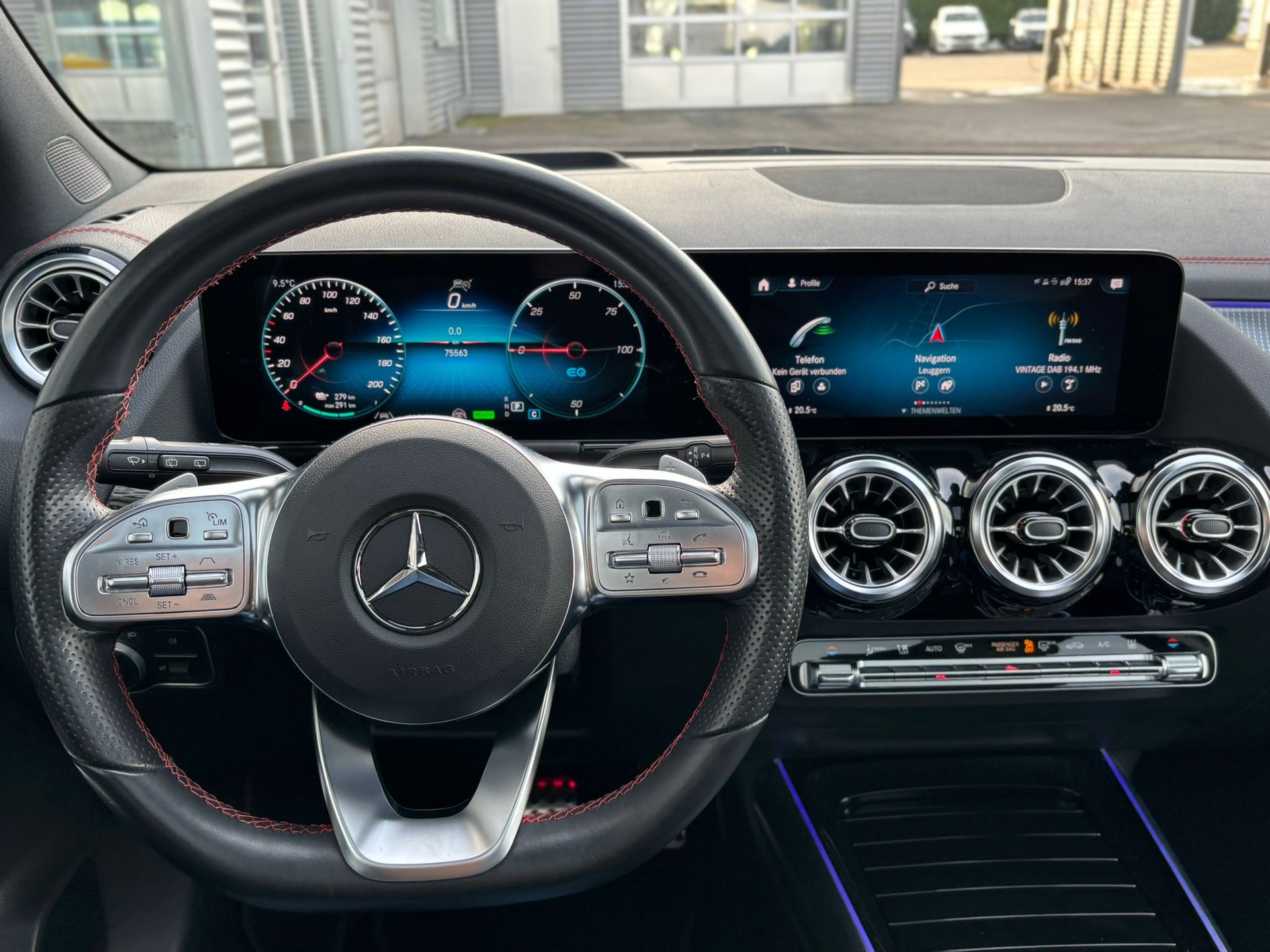 MERCEDES-BENZ EQA 350 AMG-Line 4Matic - 11