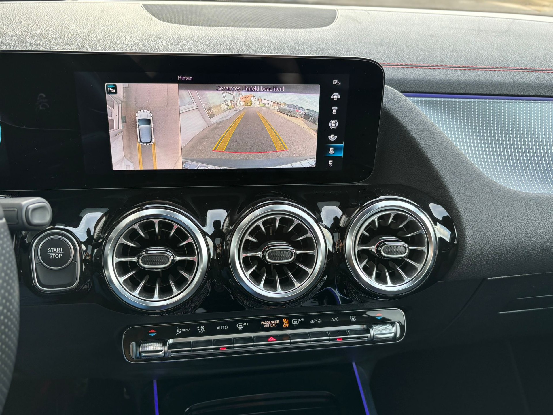 MERCEDES-BENZ EQA 350 AMG-Line 4Matic - 12