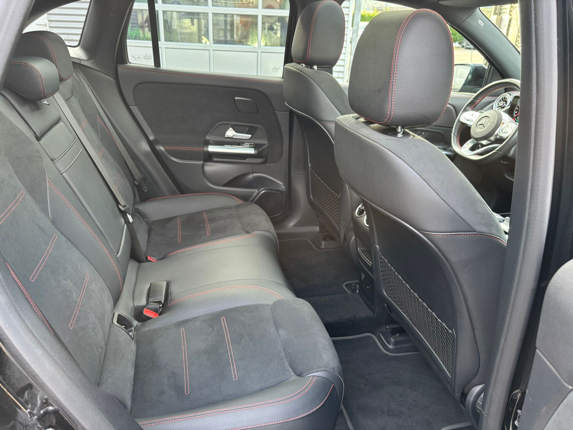 MERCEDES-BENZ EQA 350 AMG-Line 4Matic - 10