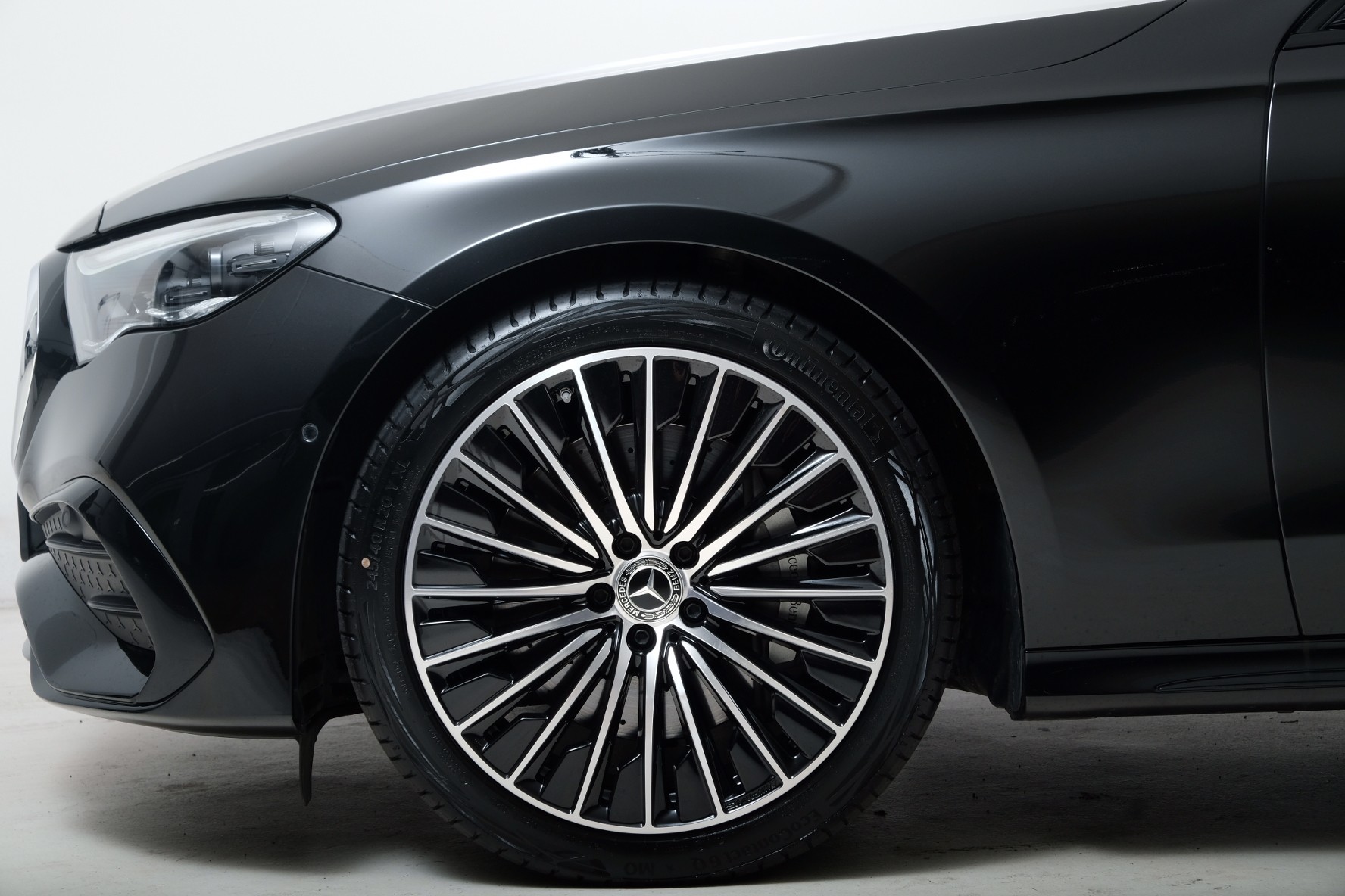 MERCEDES-BENZ E 220 d 4Matic 9G-Tronic - 3