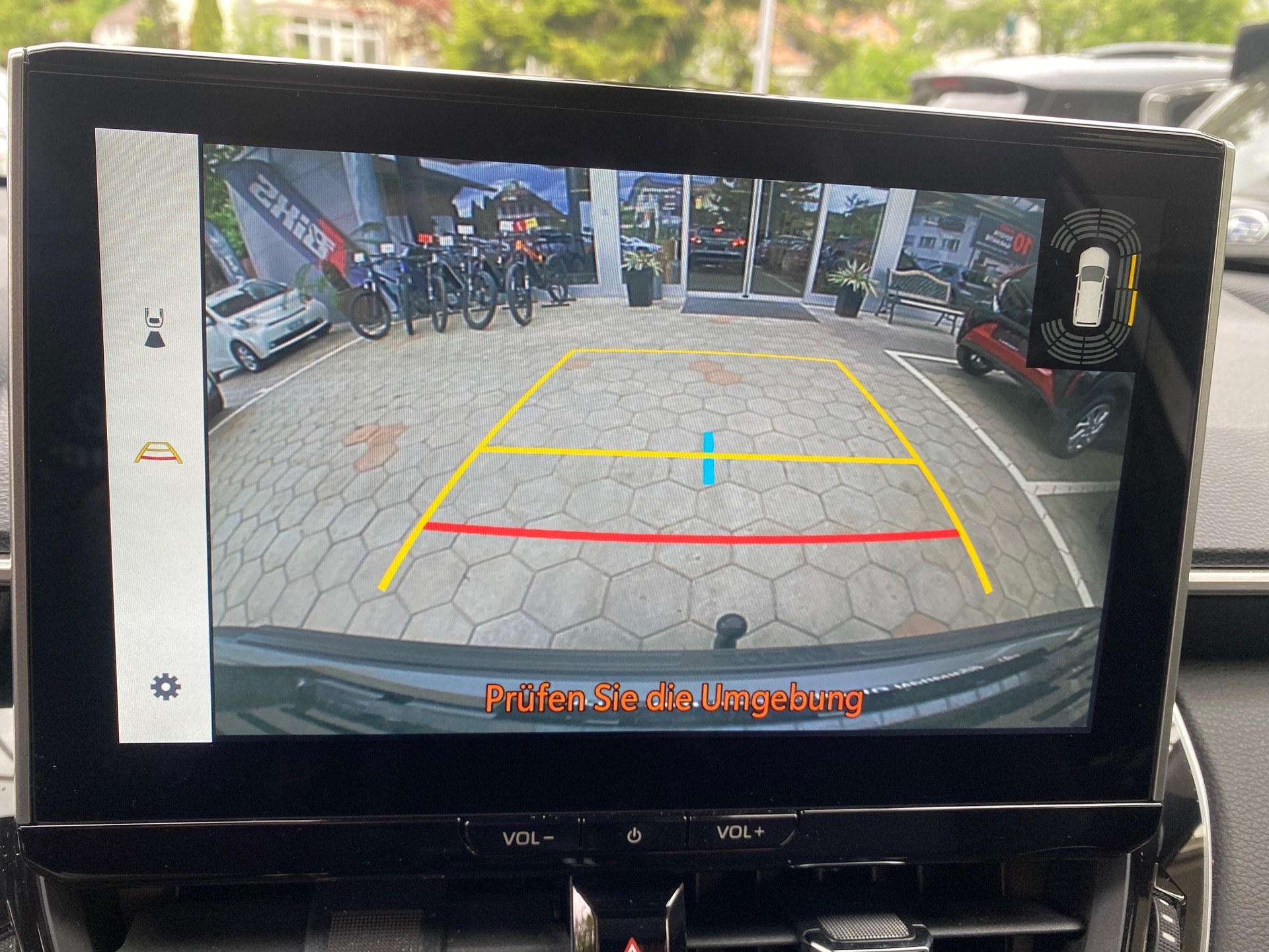 TOYOTA Corolla Cross 2.0 4WD Premium e-CVT - 7