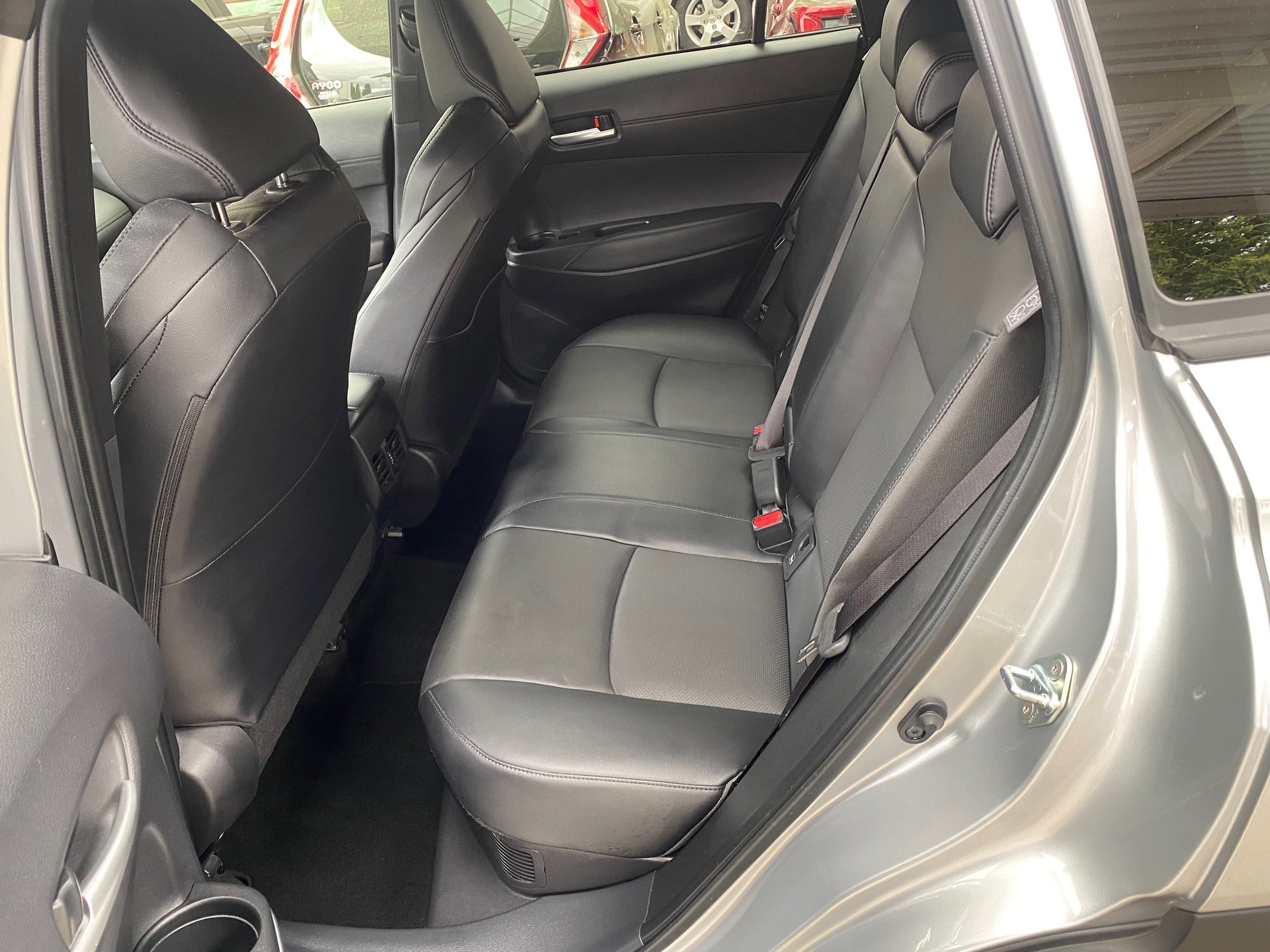 TOYOTA Corolla Cross 2.0 4WD Premium e-CVT - 8