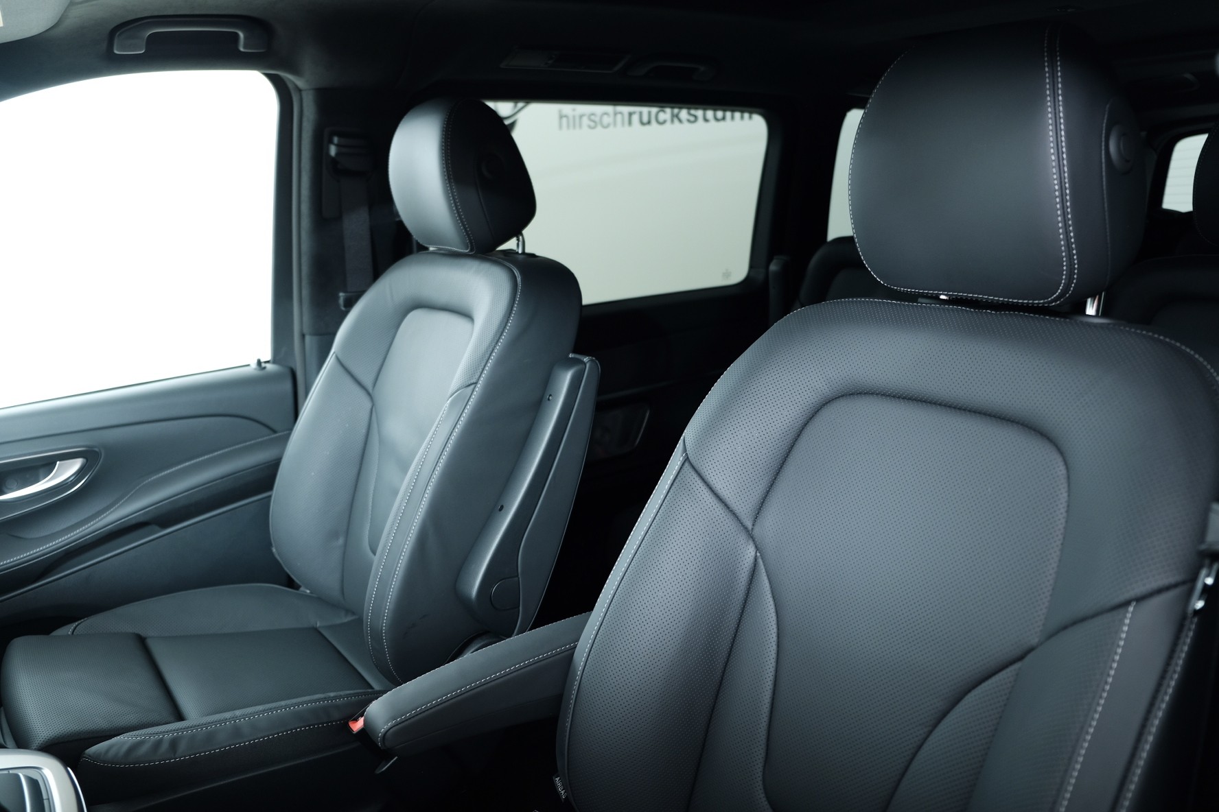 MERCEDES-BENZ V 300 d lang Exclusive 9G-Tronic - 10