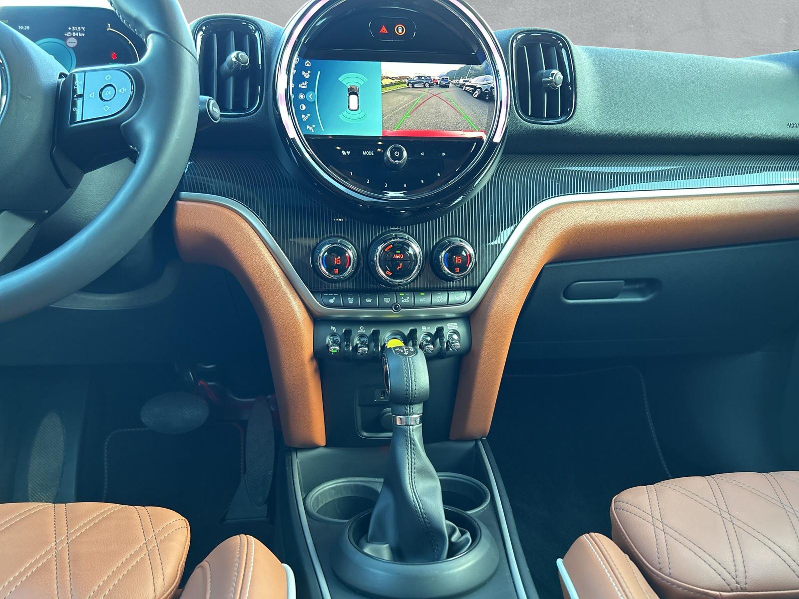 MINI Countryman SE ALL4 1.5i F60 (CH) - 18