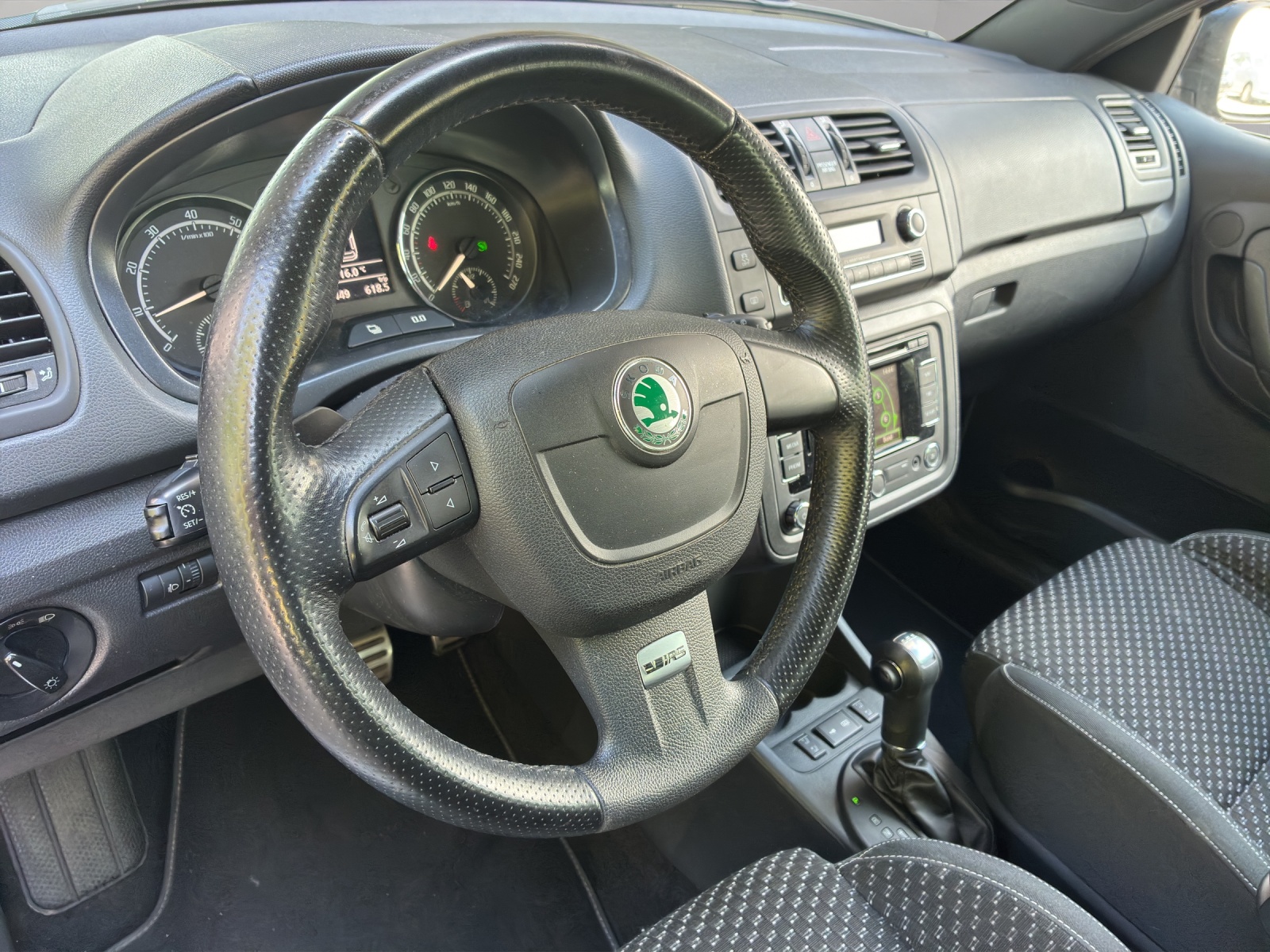 SKODA Fabia 1.4 TSI RS DSG - 10