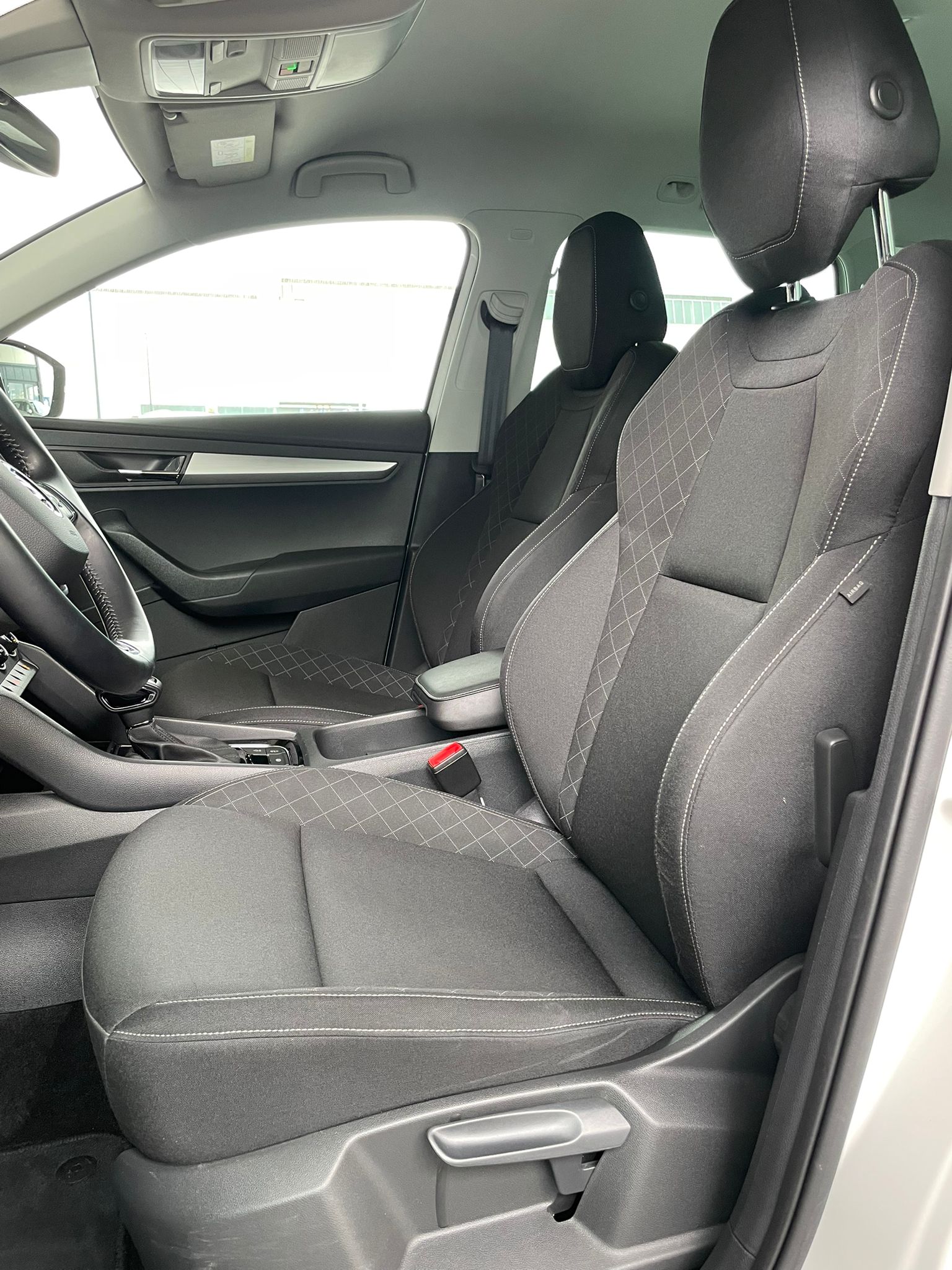 SKODA Karoq 2.0 TDI Ambition 4×4 DSG-4