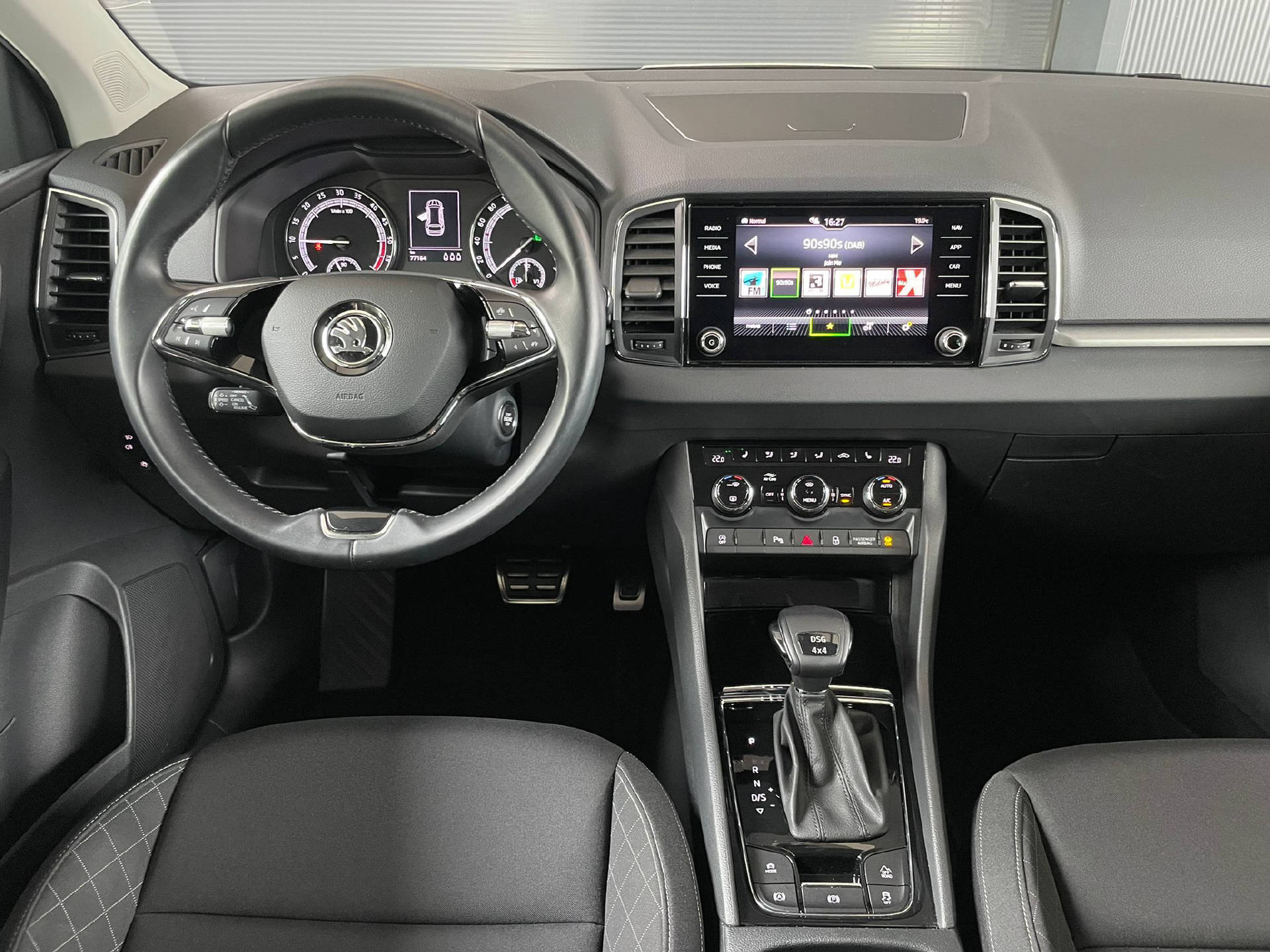 SKODA Karoq 2.0 TDI Ambition 4×4 DSG-5