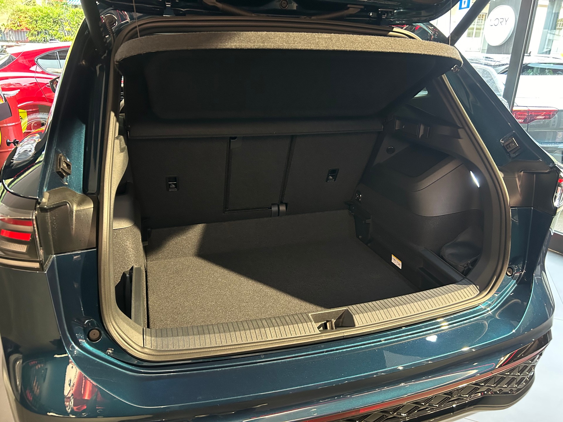 VW Tiguan 2.0 TSI DSG R-Line 4Motion - 16