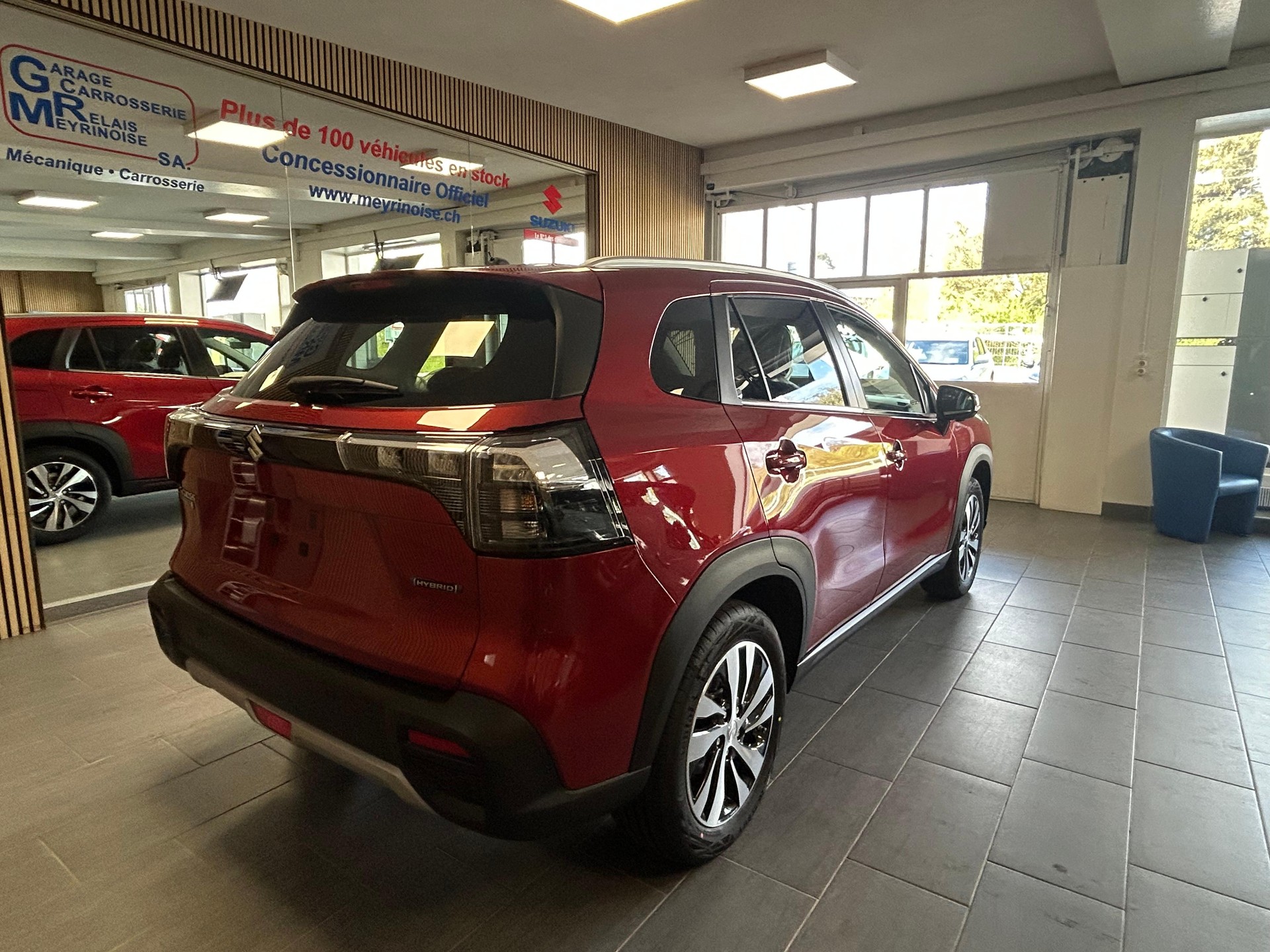 SUZUKI S-Cross 1.5 Compact Top Hybrid 4 ROUES HIVER OFFERTES - 8