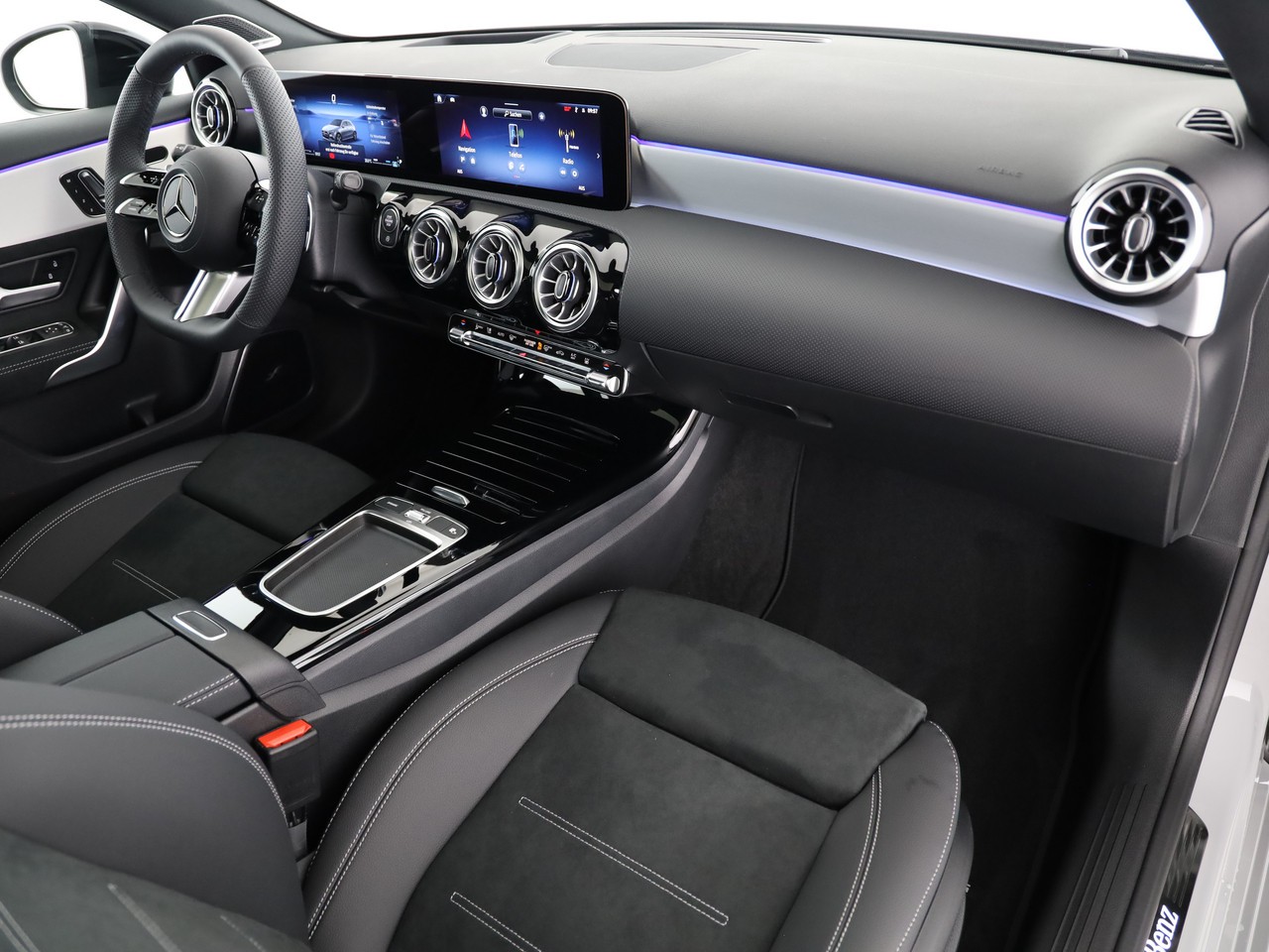 MERCEDES-BENZ A 250 4Matic 8G-DCT - 11