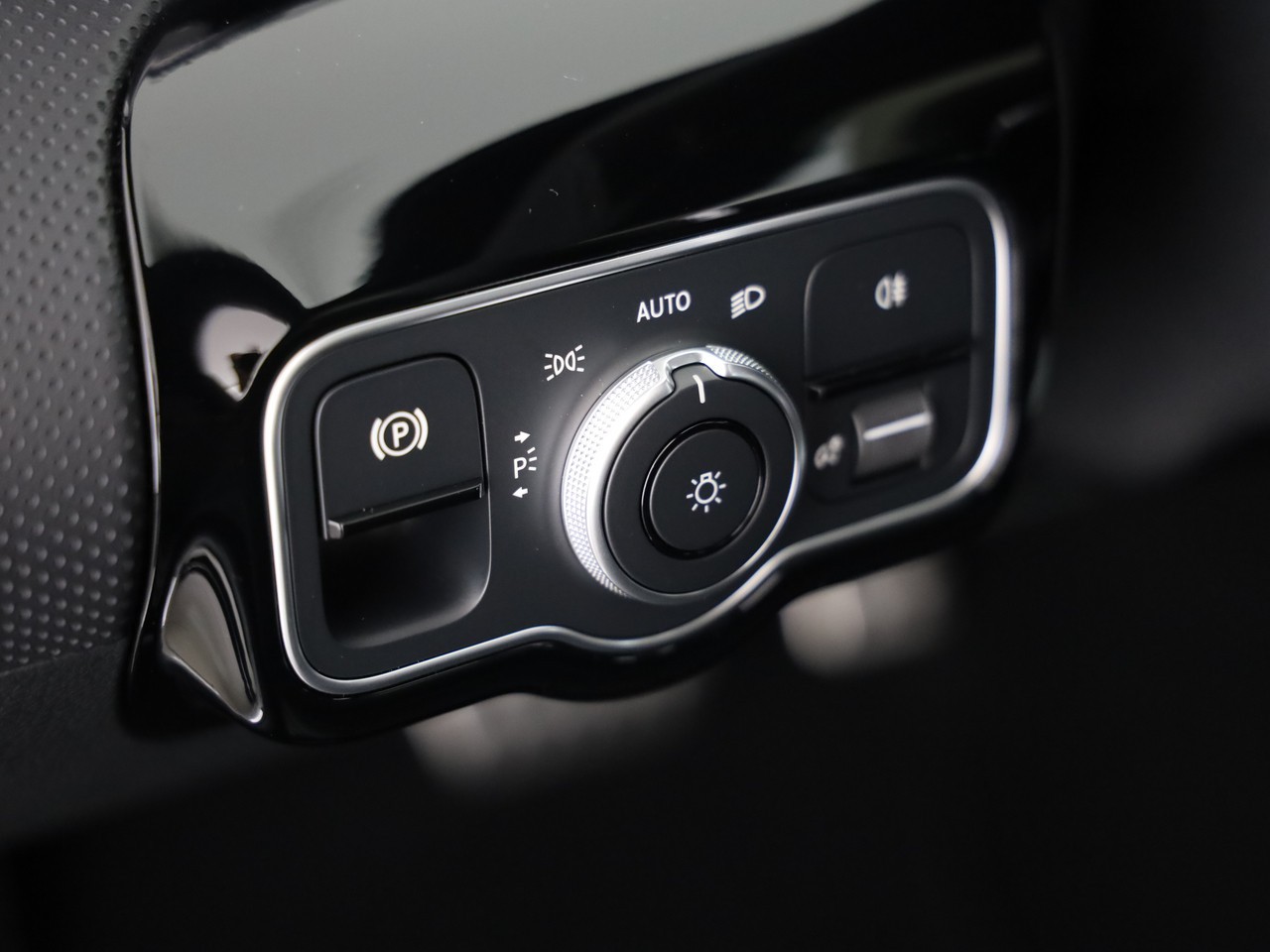 MERCEDES-BENZ A 250 4Matic 8G-DCT - 9