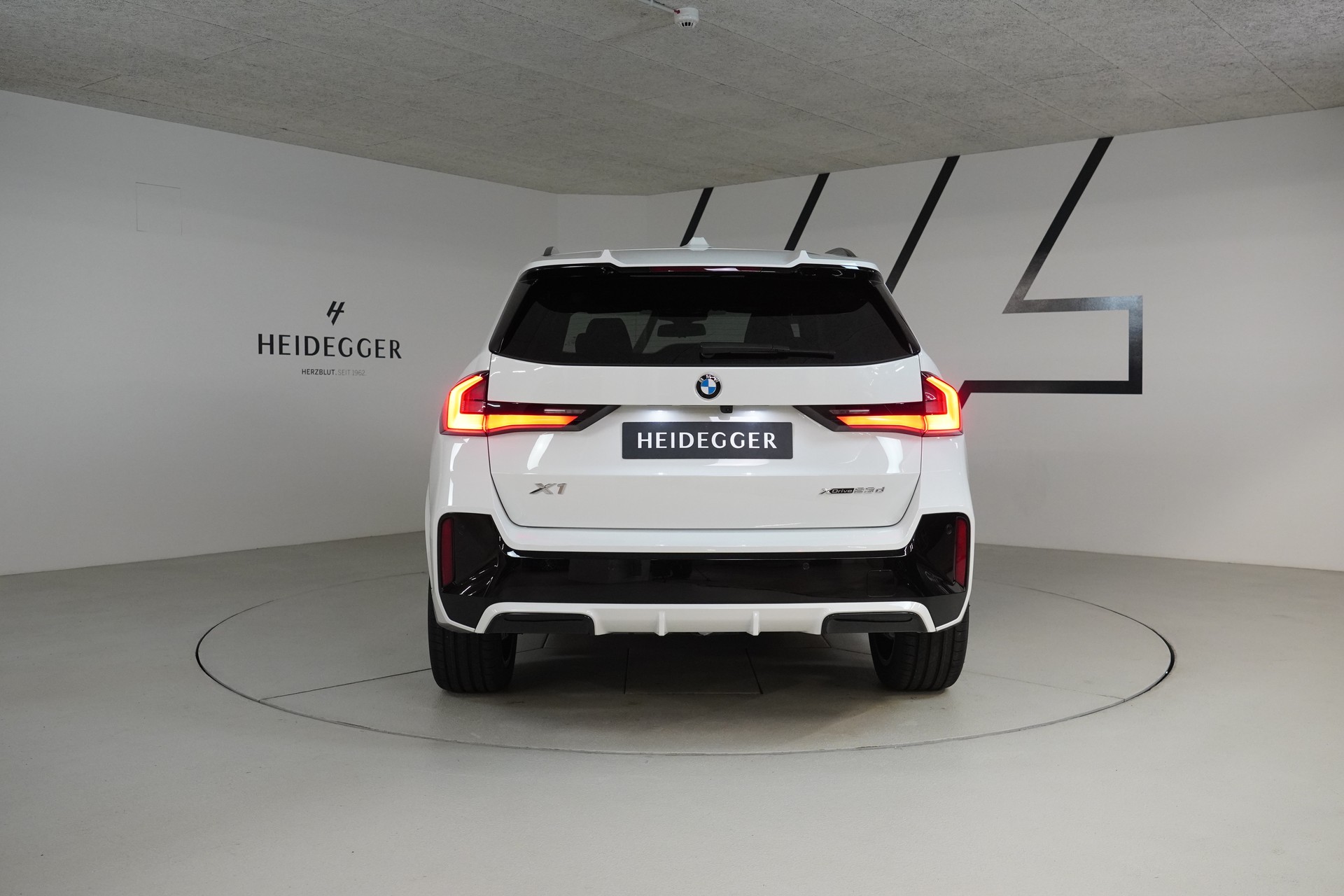 BMW X1 xDrive 23d 48V M Sport Pro - 6