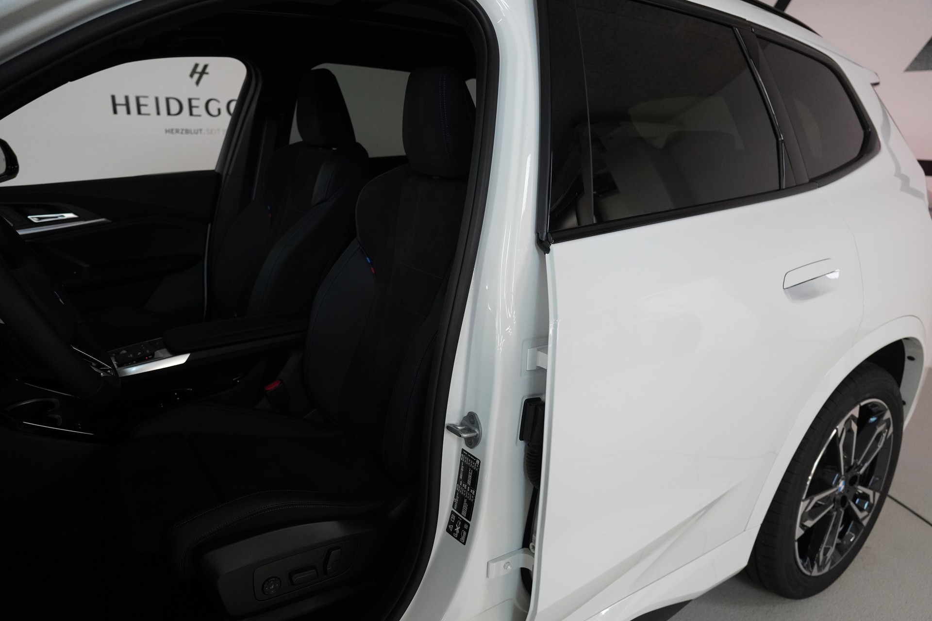 BMW X1 xDrive 23d 48V M Sport Pro - 12