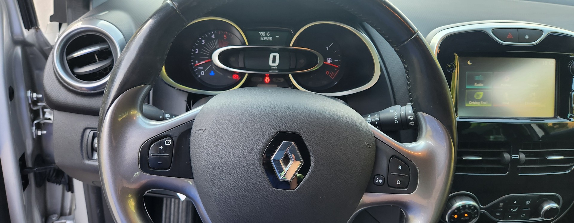 RENAULT Clio 1.5 dCi Limited - 8