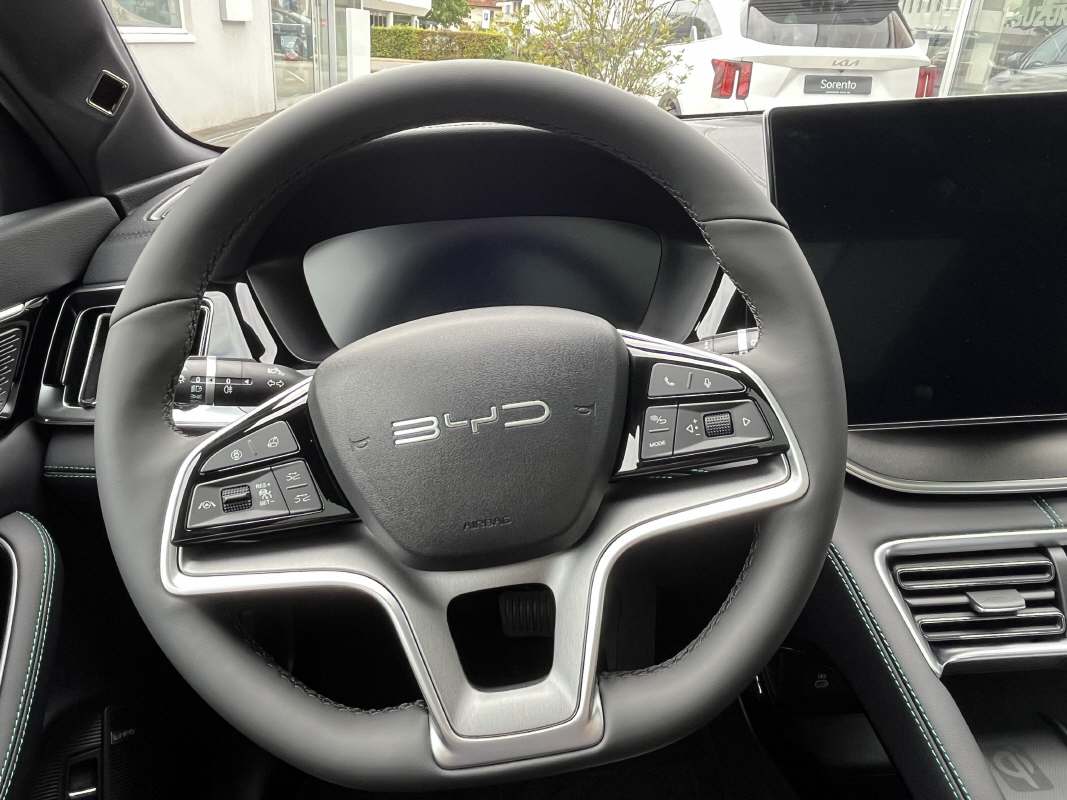 BYD Seal U DM-i Design AWD - 9