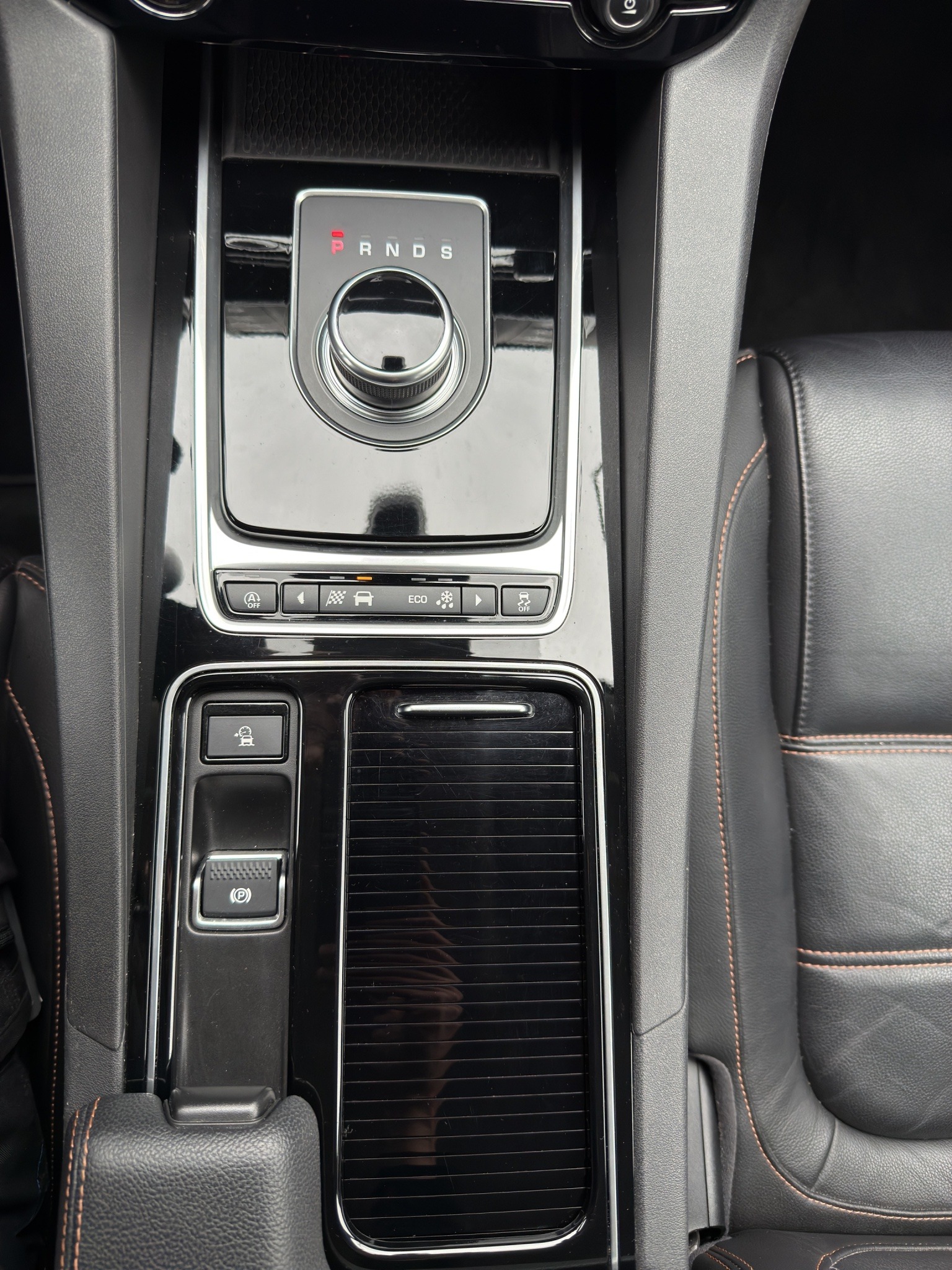 JAGUAR F-Pace 2.0d Prestige AWD Automatik - 20
