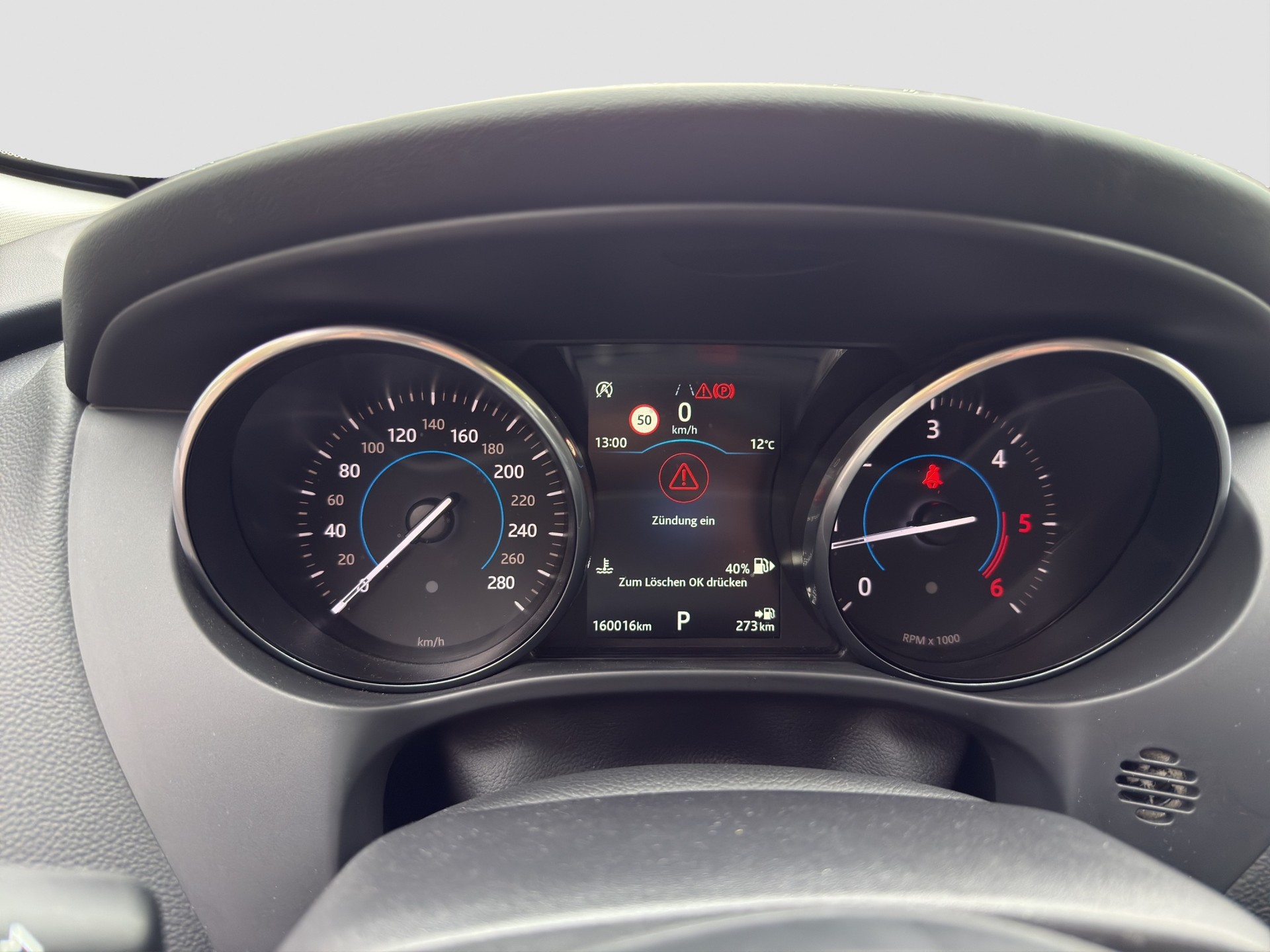 JAGUAR F-Pace 2.0d Prestige AWD Automatik - 15
