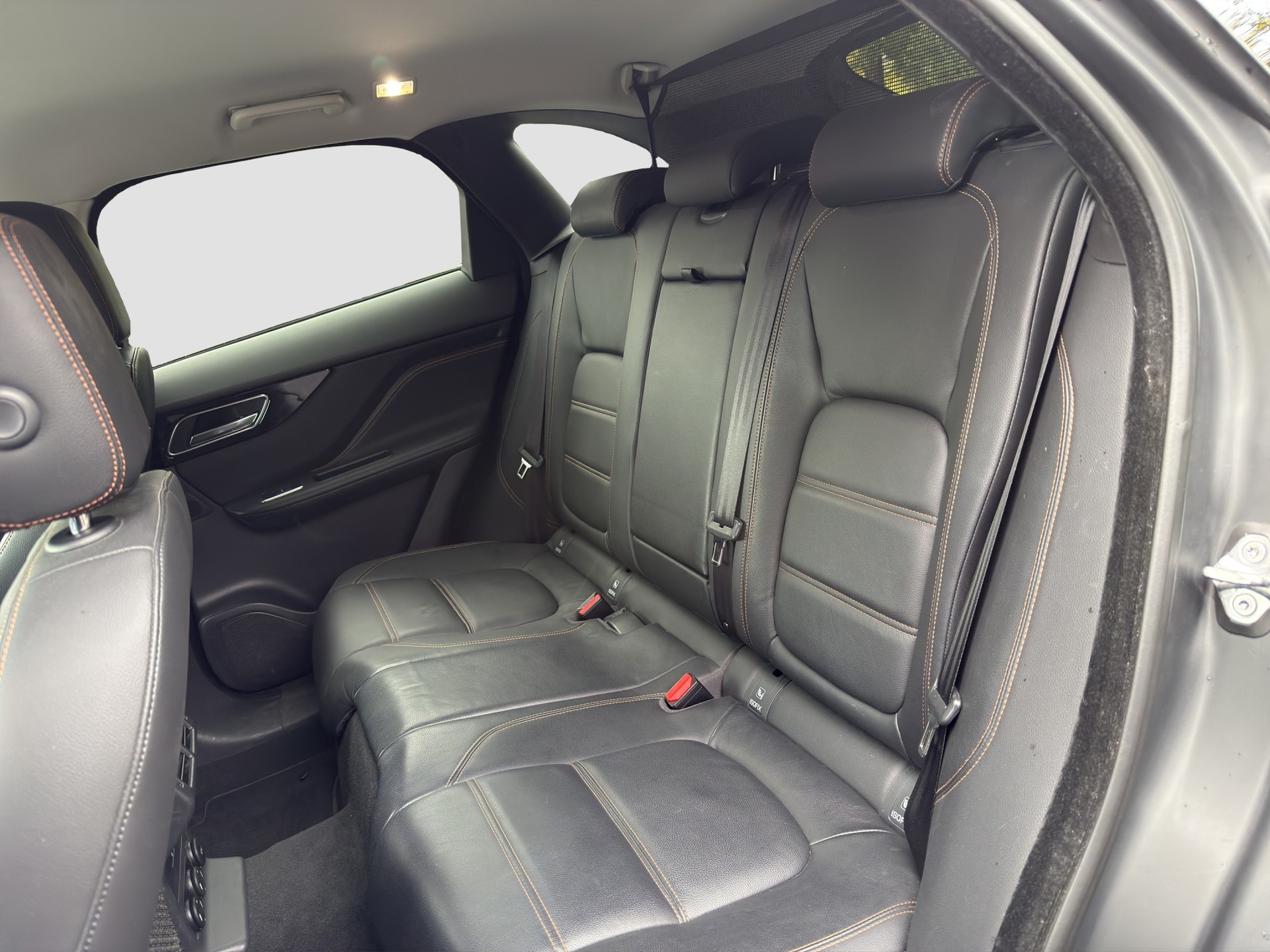 JAGUAR F-Pace 2.0d Prestige AWD Automatik - 11
