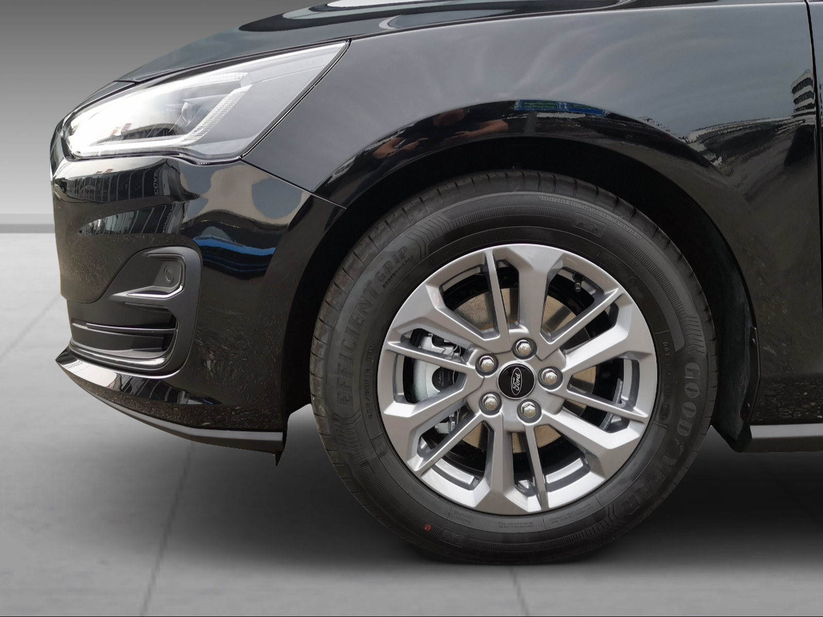 FORD Focus Station Wagon 1.0i EcoB Hybrid 125 Titanium Edition - 15