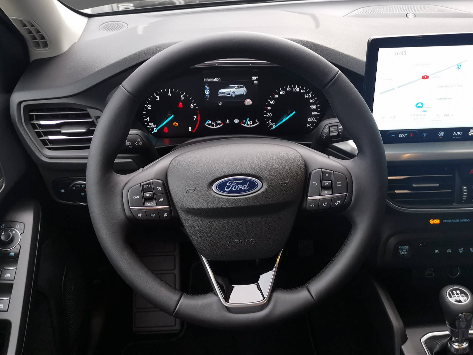 FORD Focus Station Wagon 1.0i EcoB Hybrid 125 Titanium Edition - 8