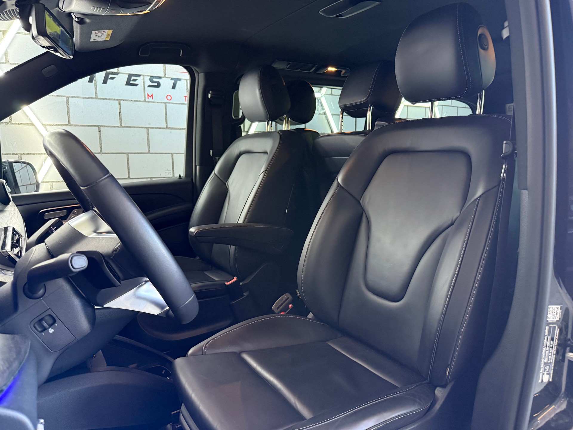 MERCEDES-BENZ V 300 d lang Exclusive 4Matic 9G-Tronic - 11