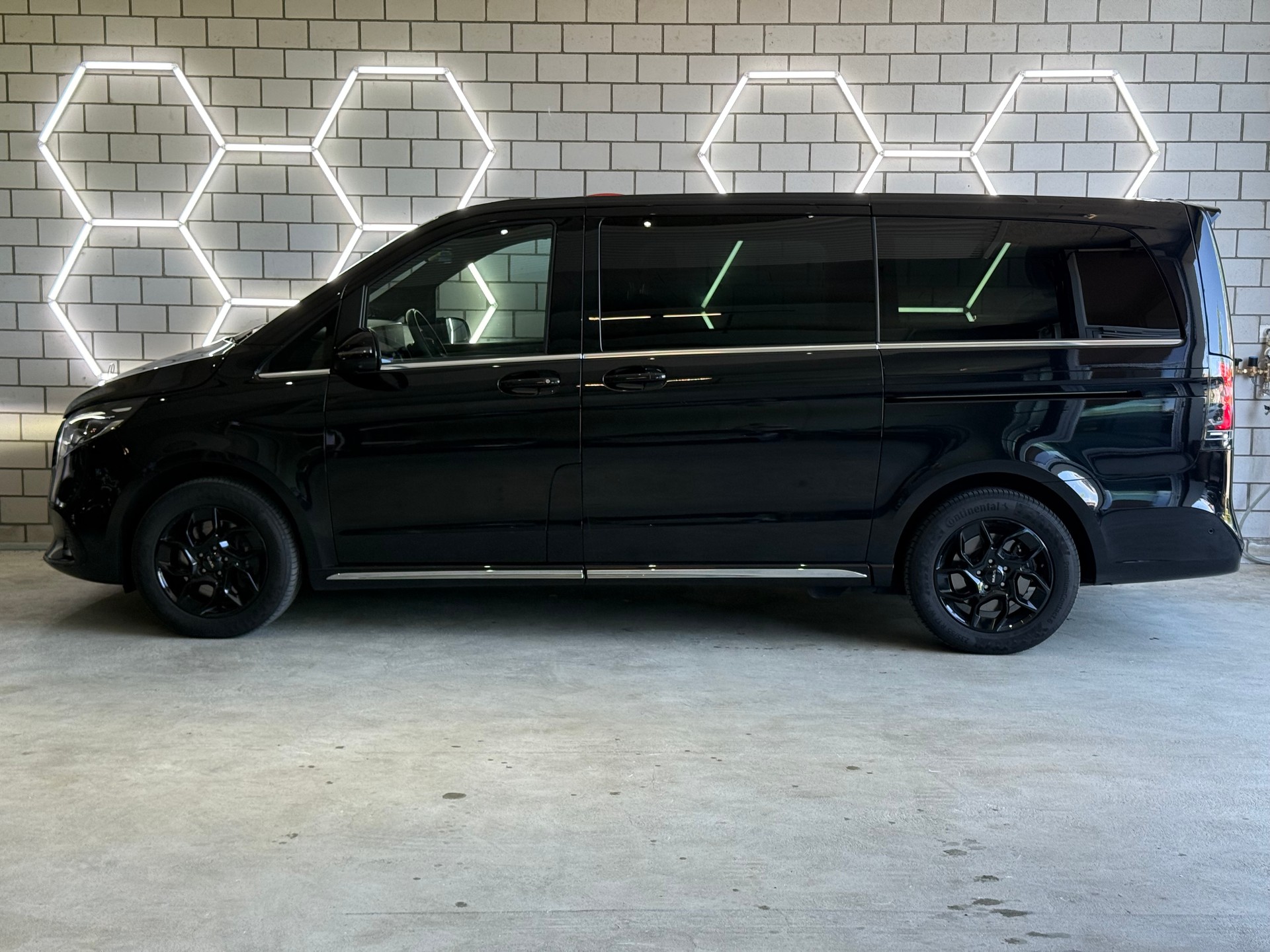 MERCEDES-BENZ V 300 d lang Exclusive 4Matic 9G-Tronic - 2